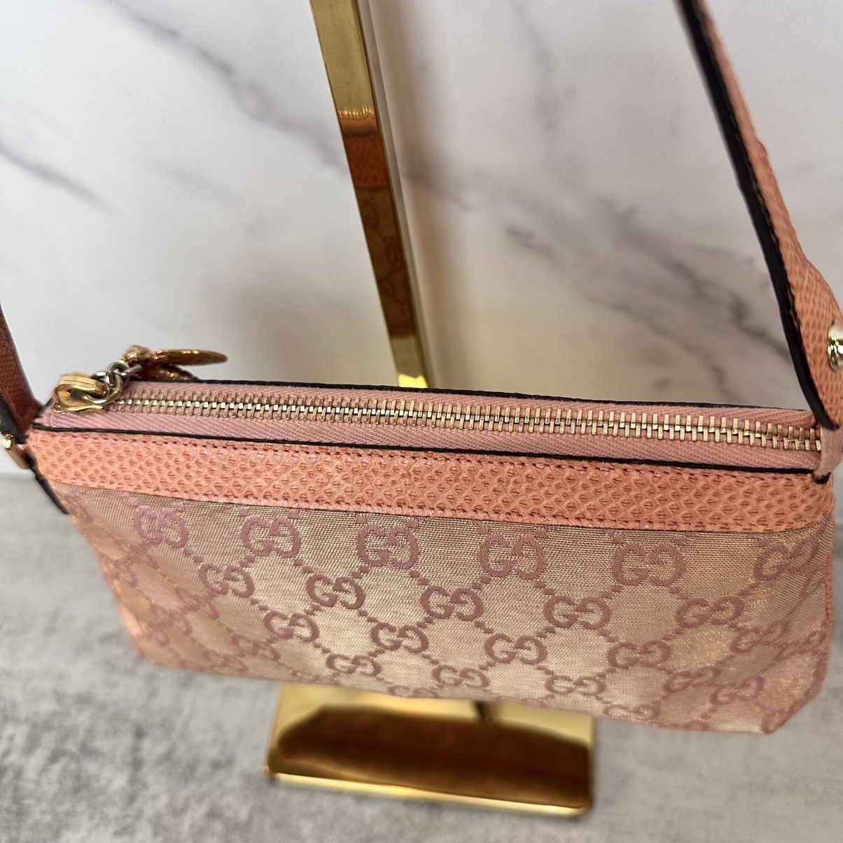 Gucci RARE Vintage Gucci Monogram Pochette with Bee Charm Size ONE SIZE - 3 Thumbnail