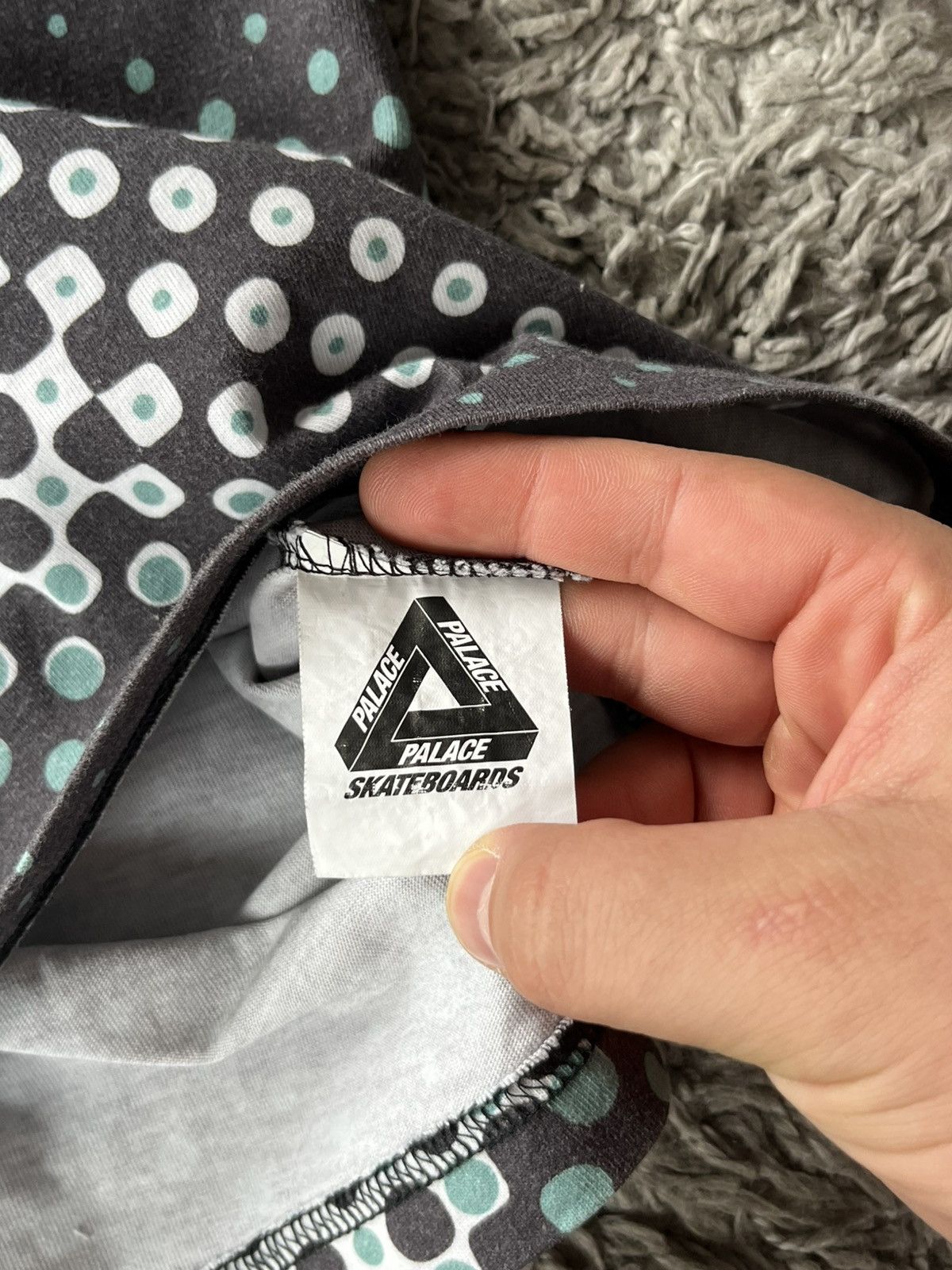 Palace Streetwear Tee Palace BIG LOGO Multi color Size US L / EU 52-54 / 3 - 6 Thumbnail