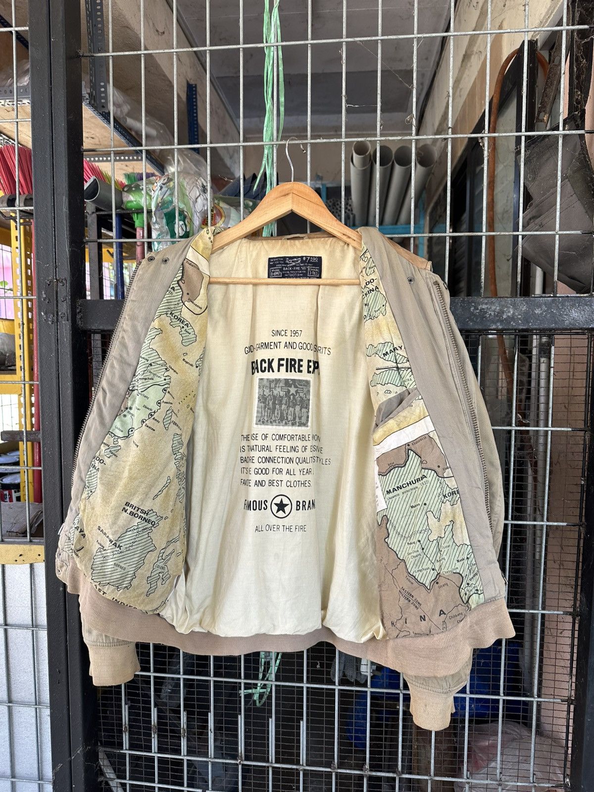 Vintage 👹Vintage THRASHED Back Fire FLYING TIGERS Bomber Jacket Size US M / EU 48-50 / 2 - 8 Thumbnail