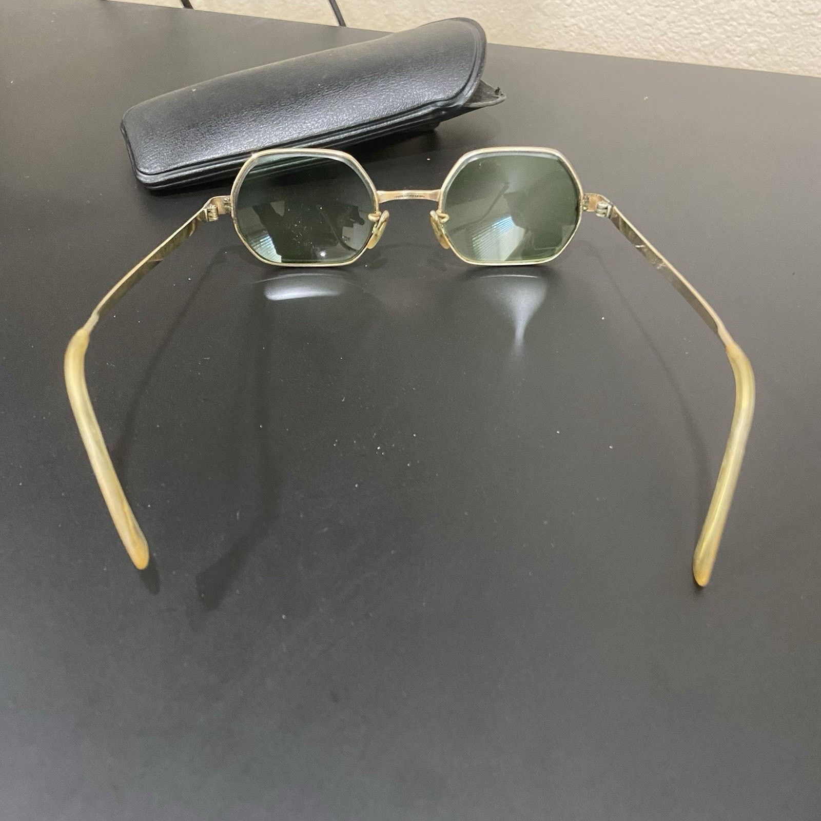 & Other Stories Vintage USA 12K Gold Filled Frame Green Lenses Sunglasses R Size ONE SIZE - 4 Thumbnail