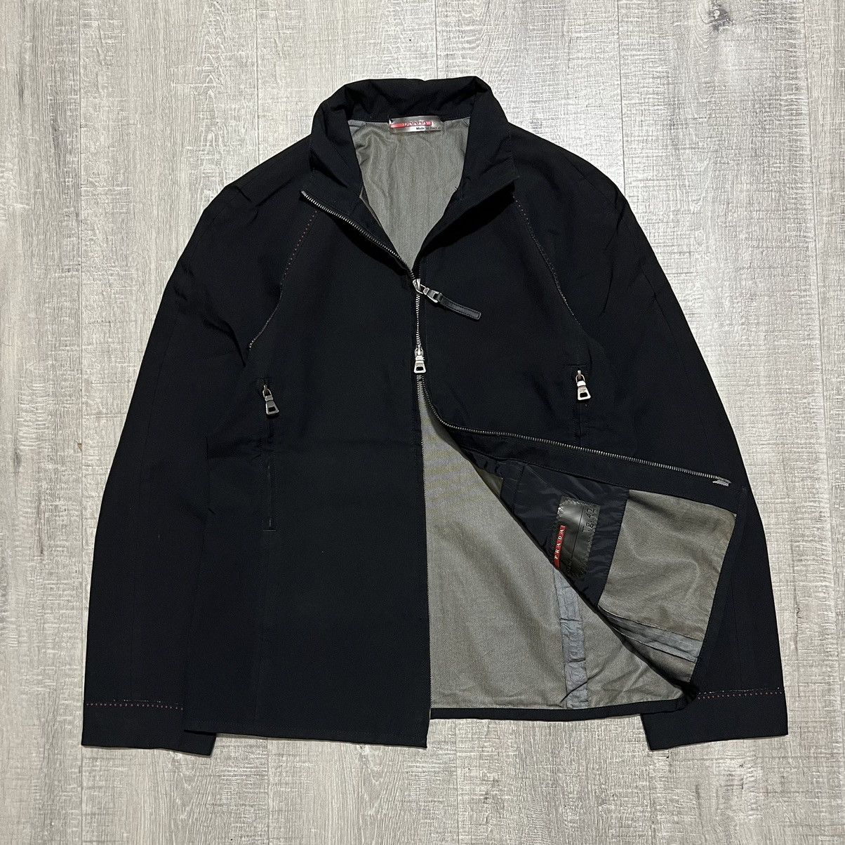 Goretex × Prada Prada goretex jacket Size M / US 6-8 / IT 42-44 - 1 Thumbnail