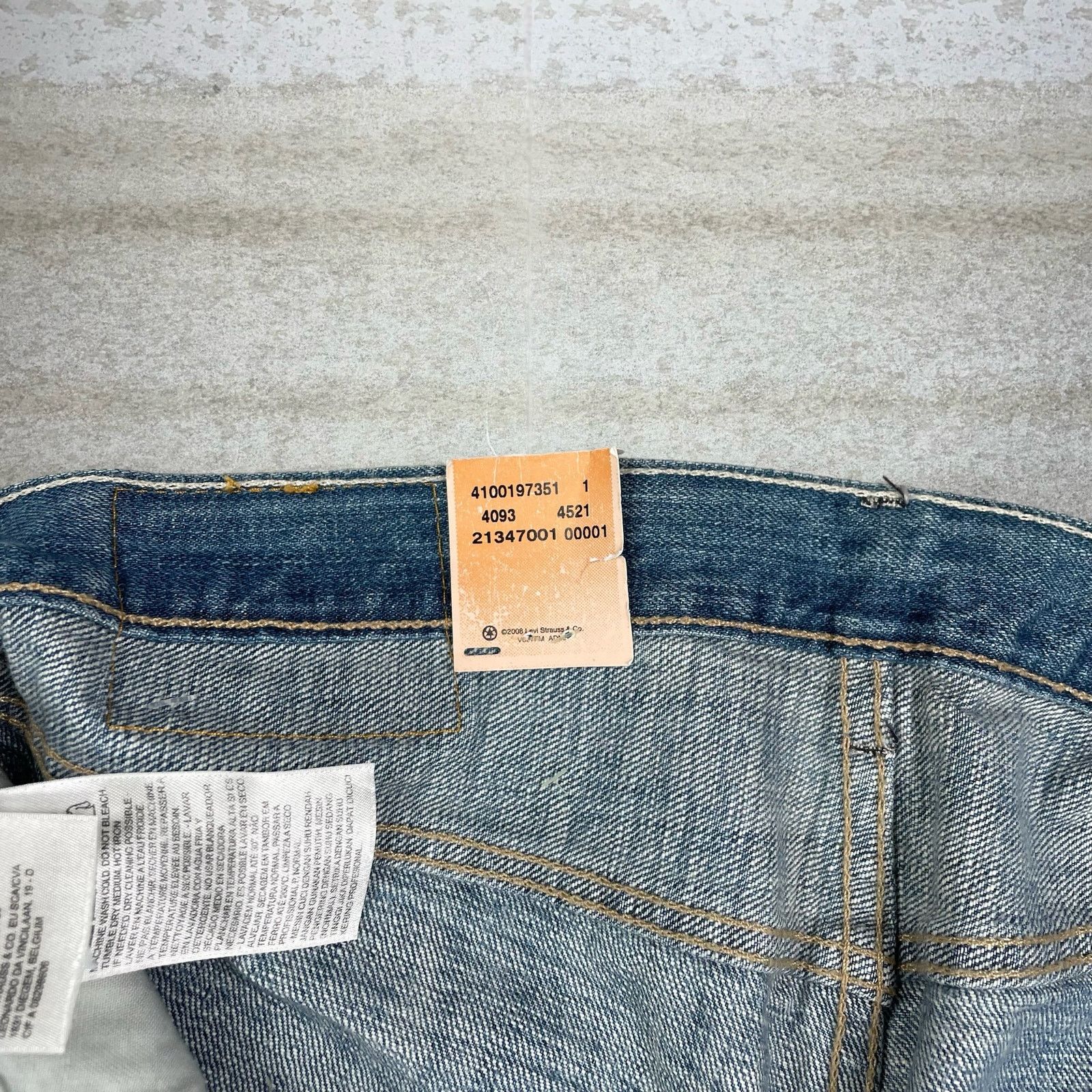 Levi's Vintage Y2K Levis Jeans 501 30x32 Straight Fit Light Wash Size US 30 / EU 46 - 5 Thumbnail