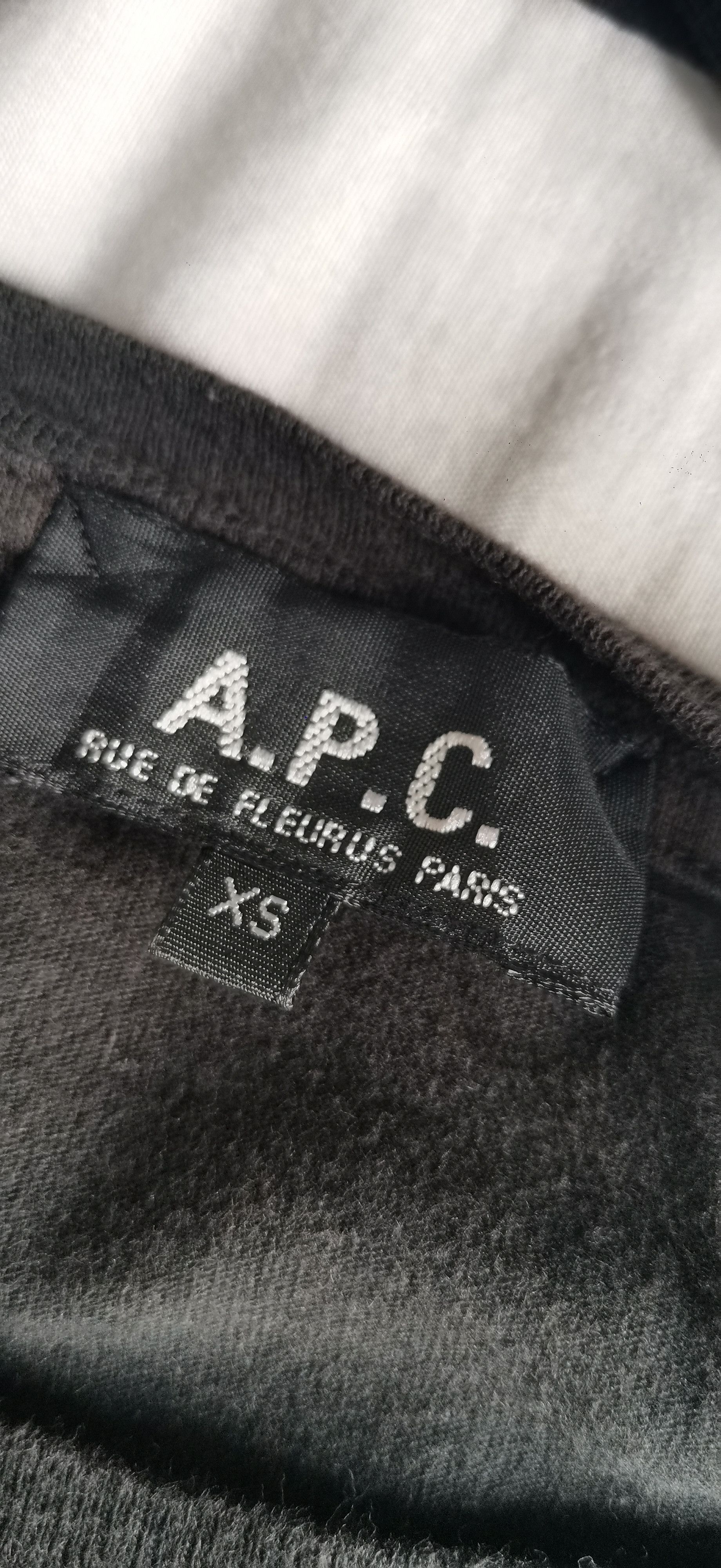 A.P.C. 🔥 Vintage A.P.C. "Enikype Tatpa" Graphic T-Shirt Size US S / EU 44-46 / 1 - 3 Thumbnail