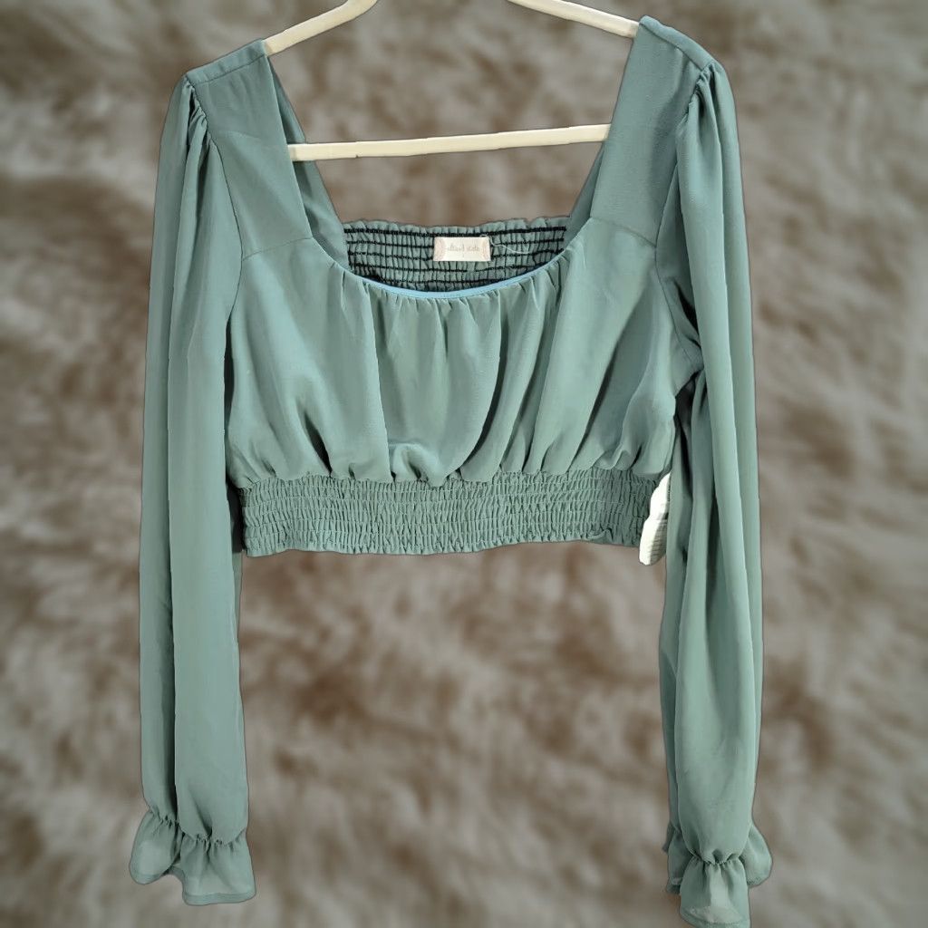 Vintage Altar'd State Blouse L Womens Sage Green Cropped Ruffle Ruched Long Sleeve NWT Size L / US 10 / IT 46 - 1 Thumbnail