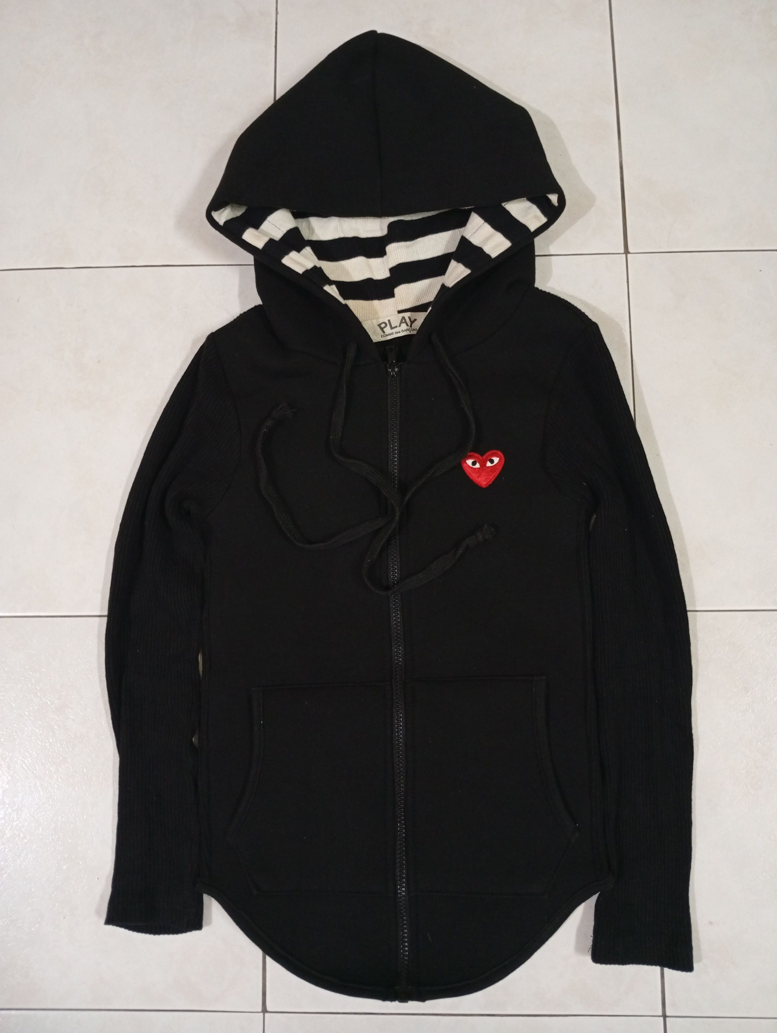 Comme des Garcons PLAY Comme des garcons Size XS / US 0-2 / IT 36-38 - 1 Thumbnail