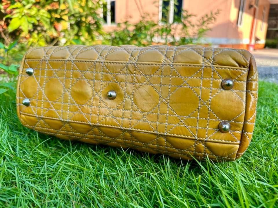 Dior Authentic Christian Dior Chain Beige Cannage Leather Bag Size ONE SIZE - 6 Thumbnail