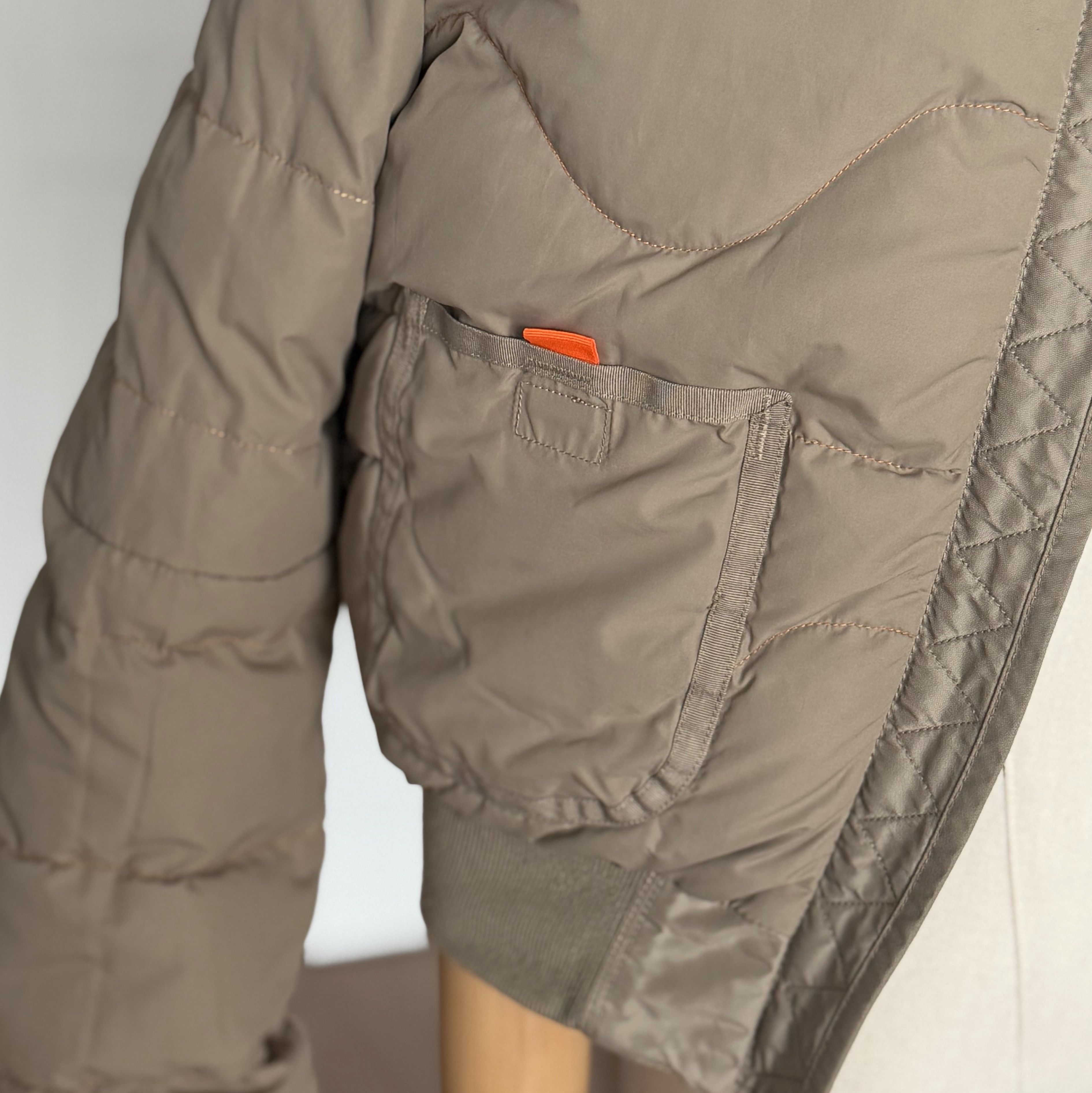 Parajumpers PARAJUMPERS Gobi Fur Down Bomber Jacket Size XS Beige Size XS / US 0-2 / IT 36-38 - 18 Thumbnail