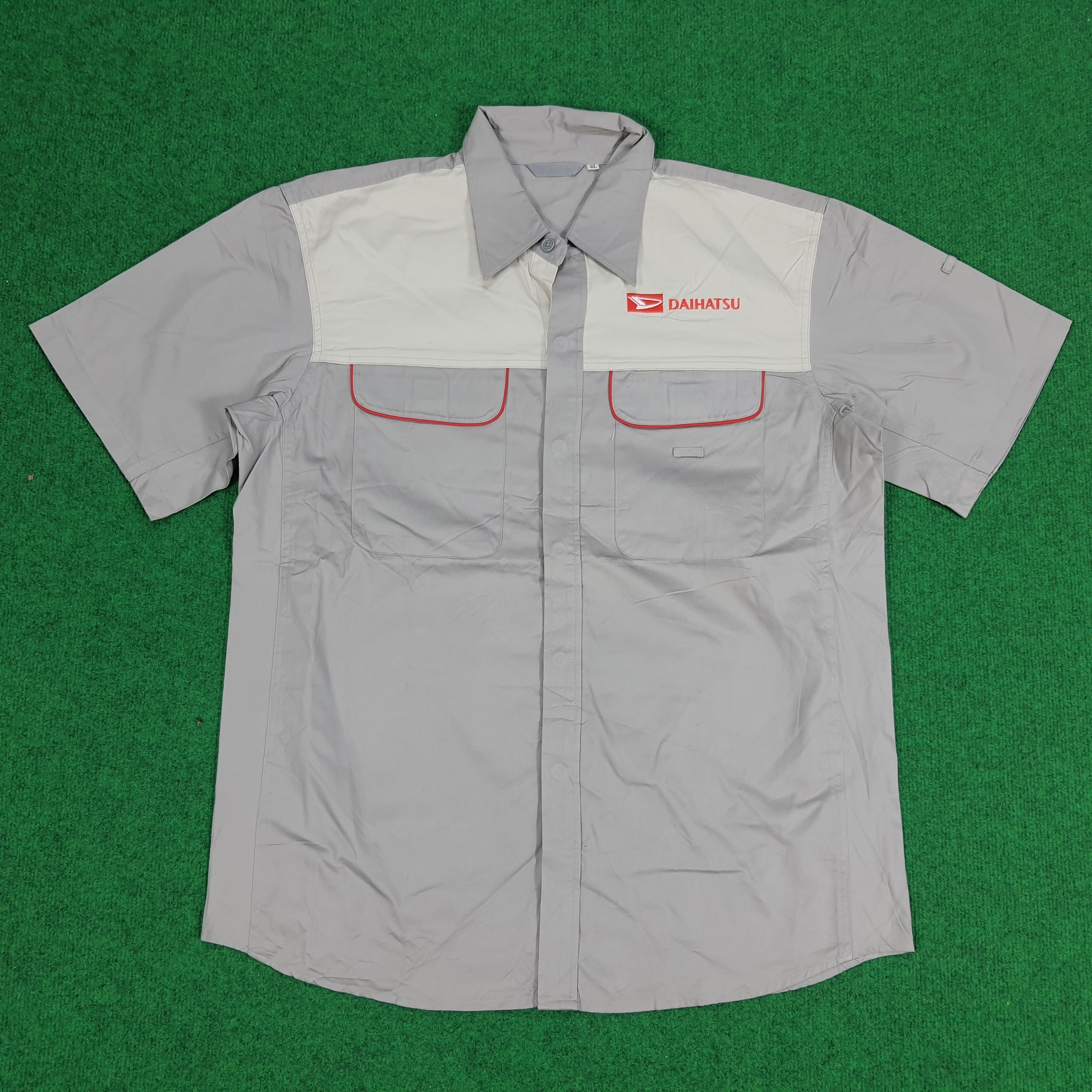 Japanese Brand × Vintage Vintage Daihatsu Japanese Brand Automobile Work Shirt Size US L / EU 52-54 / 3 - 1 Thumbnail
