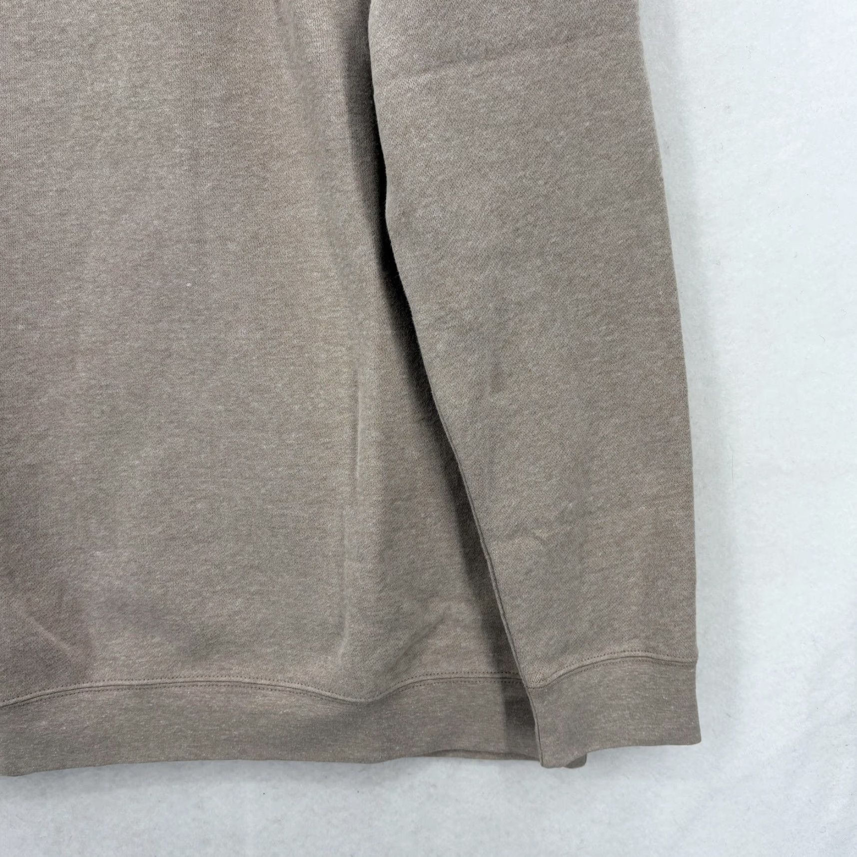Croft & Barrow Croft & Barrow Sweatshirt Mens LT Beige Fleece Pullover Big & Tall Crewneck NWT Size US L / EU 52-54 / 3 - 3 Thumbnail