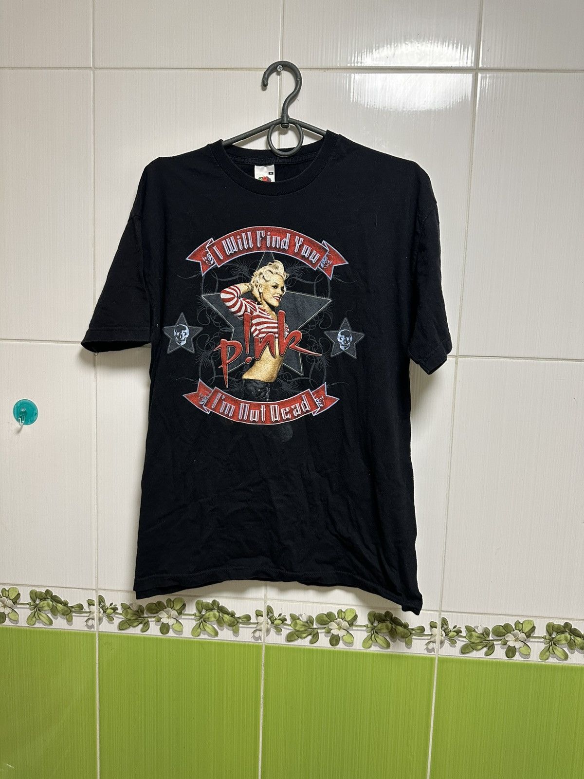 Band Tees × Pink × Vintage Vintage Pink world tour 2006 shirt size M Size US M / EU 48-50 / 2 - 1 Thumbnail