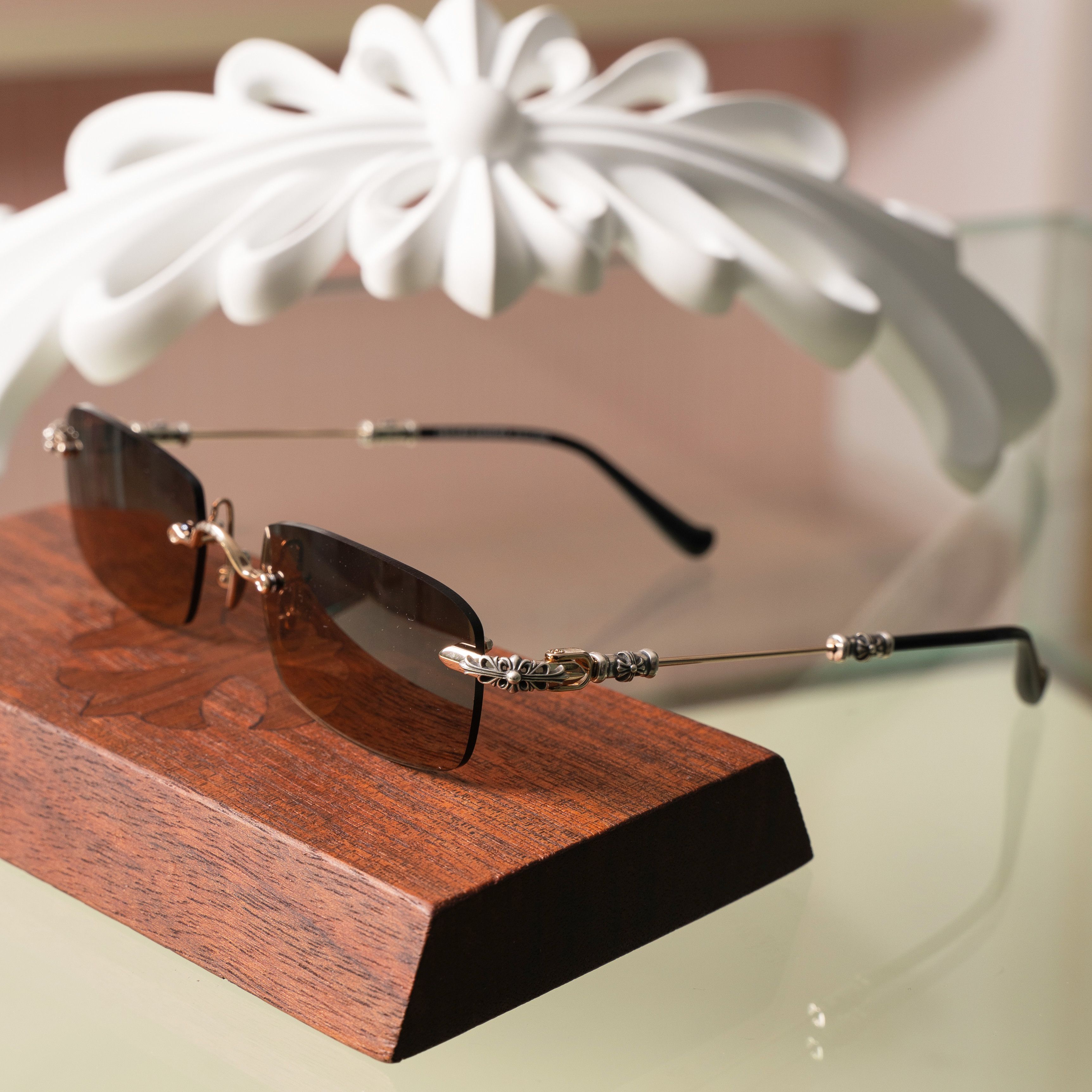 CHROME HEARTS PILLS III SUN GOLD PLATED/BLACK