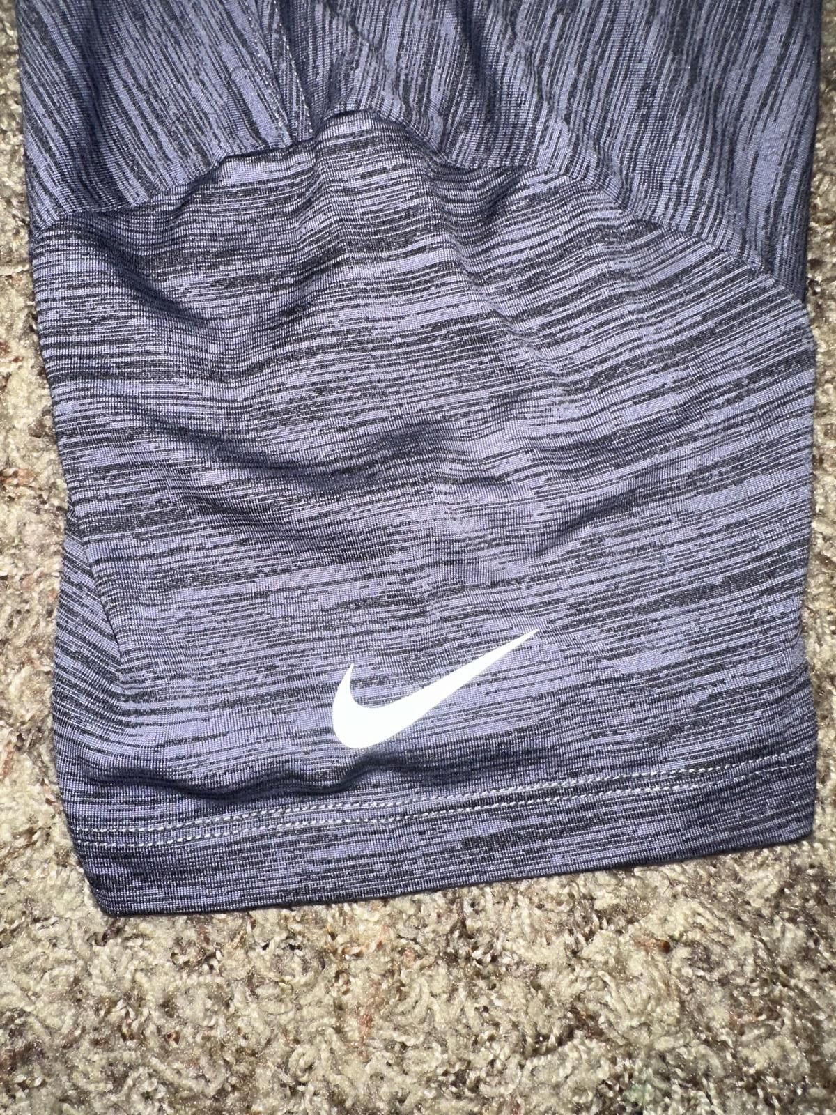 Nike Nike Women’s Dri Fit NFL Las Vegas Raiders Velocity Shirt Size XL / US 12-14 / IT 48-50 - 5 Thumbnail