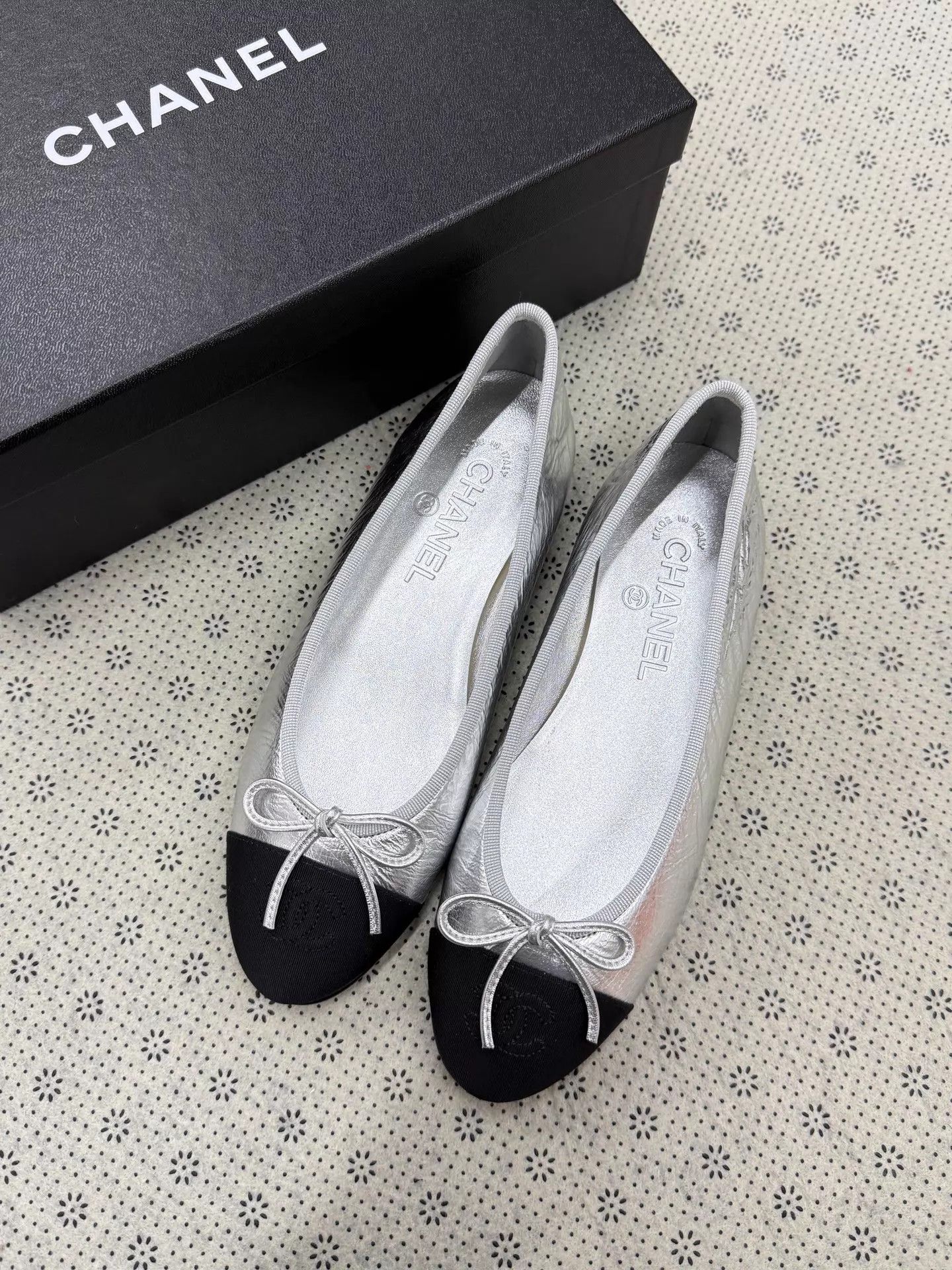 Chanel Chanel 25S Silver & Black Leather Ballet Flats 37 W/Box Size US 6.5 / IT 36.5 - 1 Thumbnail