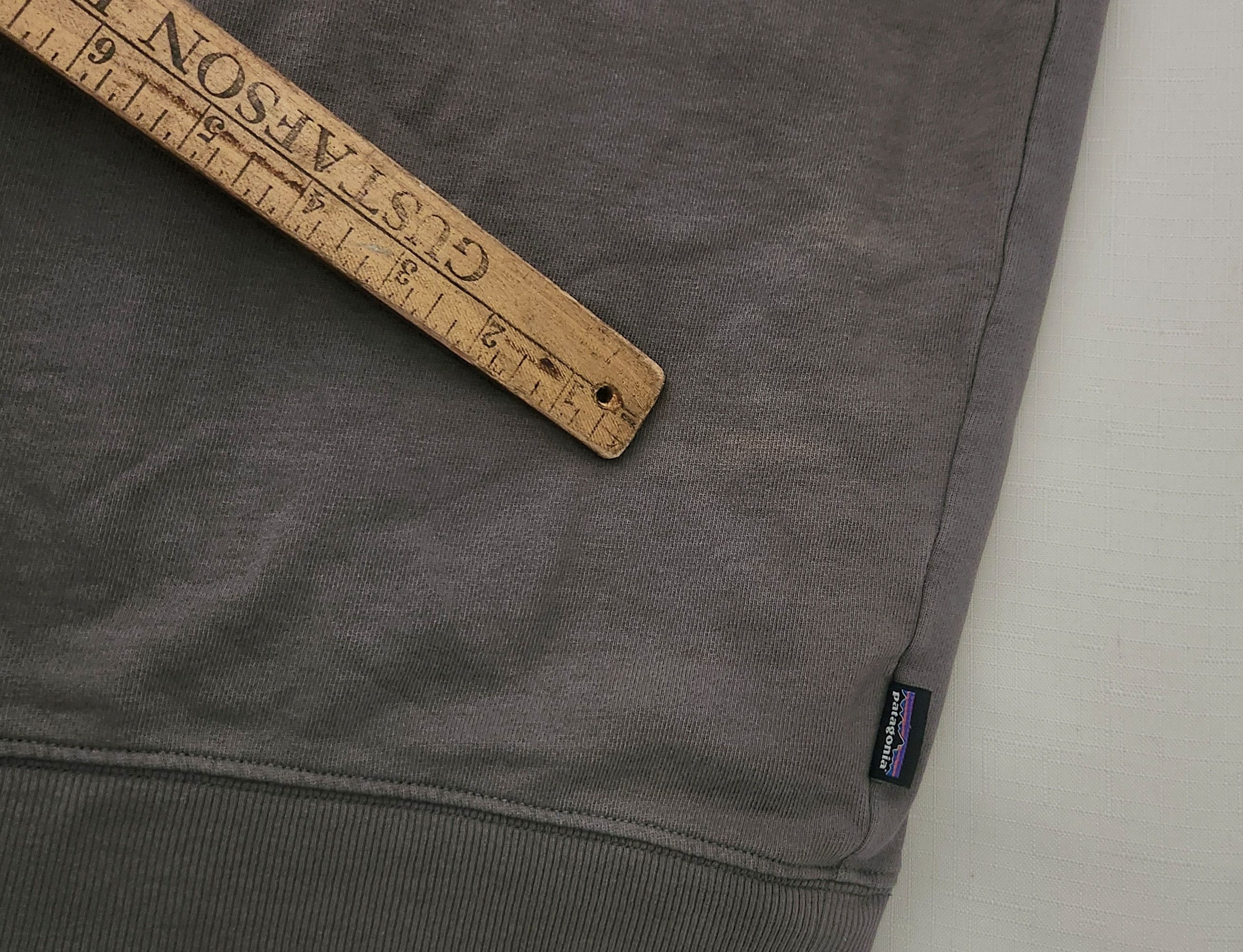 Patagonia Patagonia Mens M's P-6 Logo Spellout Organic Crew Sweatshirt Size US XL / EU 56 / 4 - 9 Thumbnail