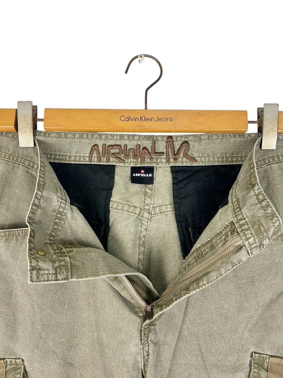Airwalk Vintage Cargo Multi Pocket Pants Airwalk Streetwear/ Hip Hop Size US 32 / EU 48 - 8 Thumbnail