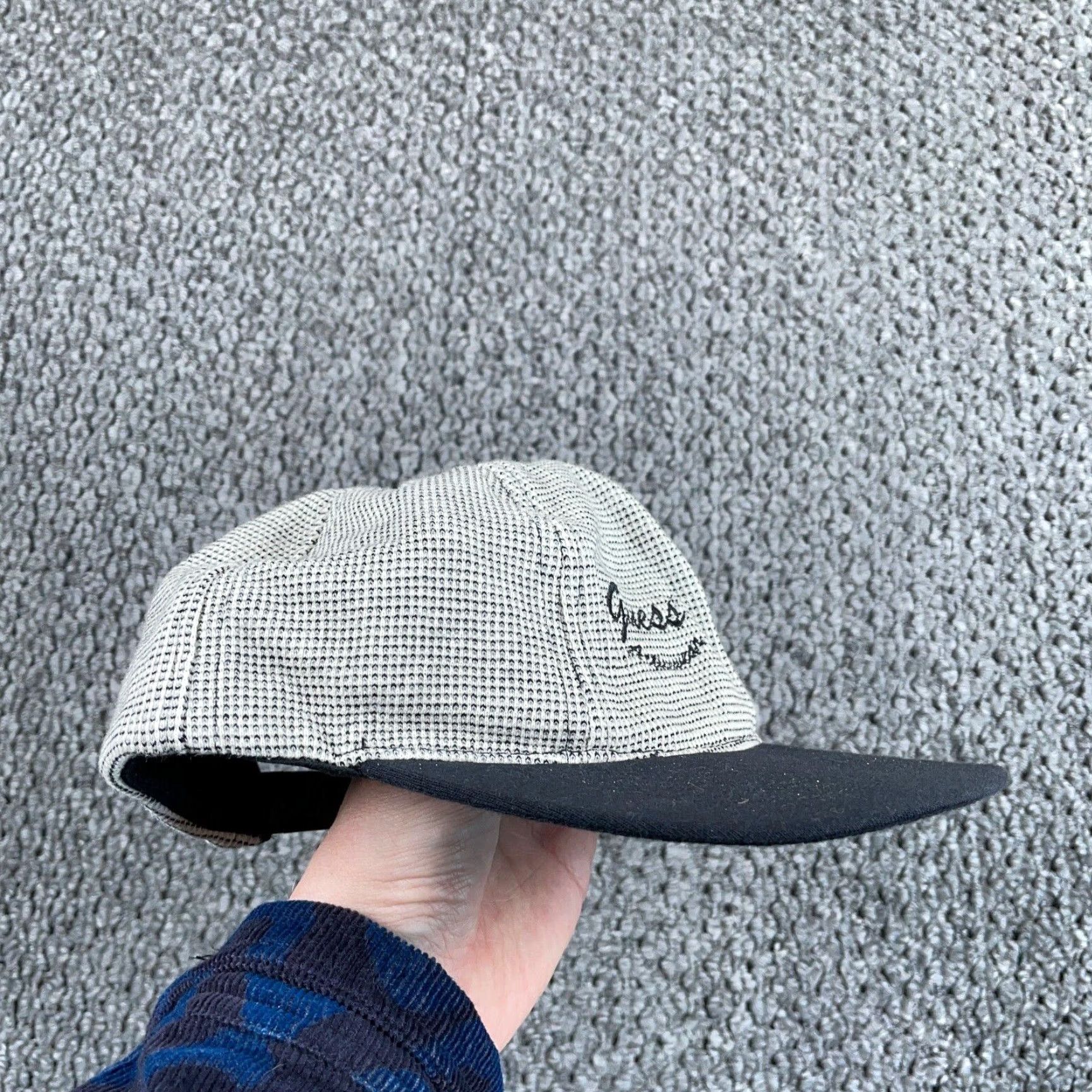 Guess VINTAGE GUESS Activewear Snapback Dad Hat Adult One Size Gray Textured Cotton Cap Mens Size ONE SIZE - 3 Thumbnail