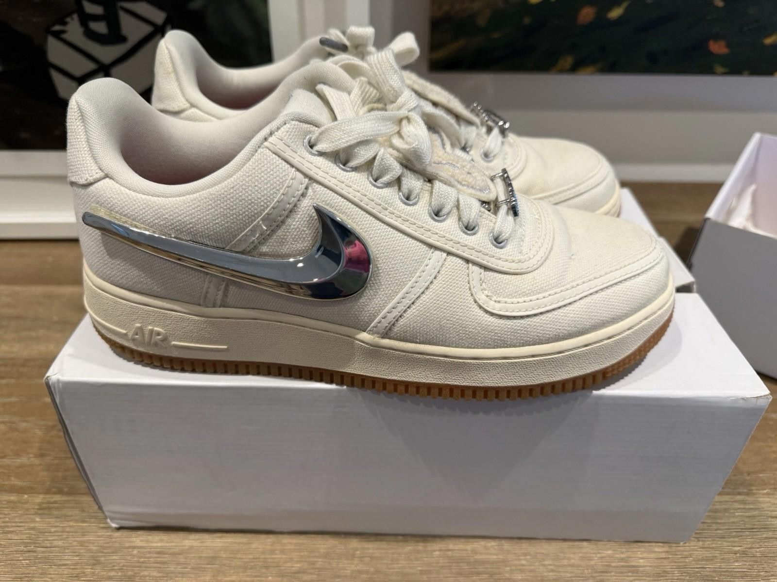 Travis Scott x Nike Air Force 1 Sail - Size 8 - AQ4211 101