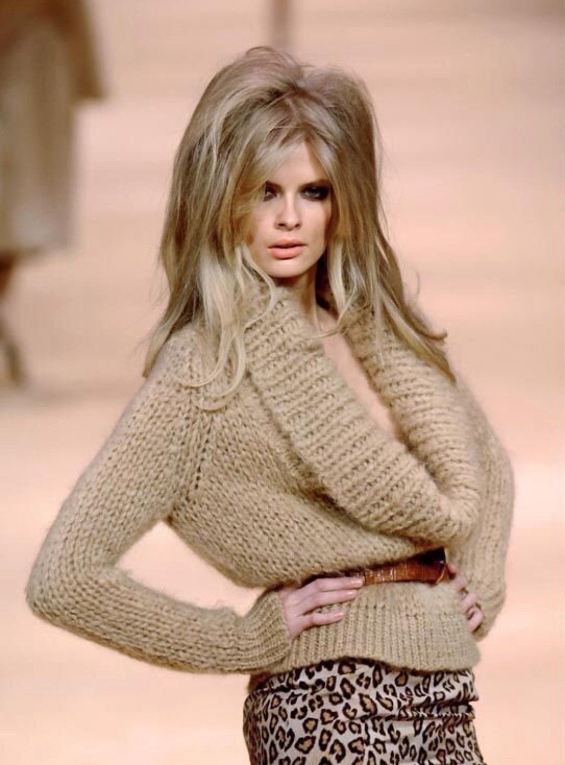 Alexander McQueen Alexander McQueen FW2005 Runway Mohair Wool Sweater Size XS / US 0-2 / IT 36-38 - 2 Thumbnail
