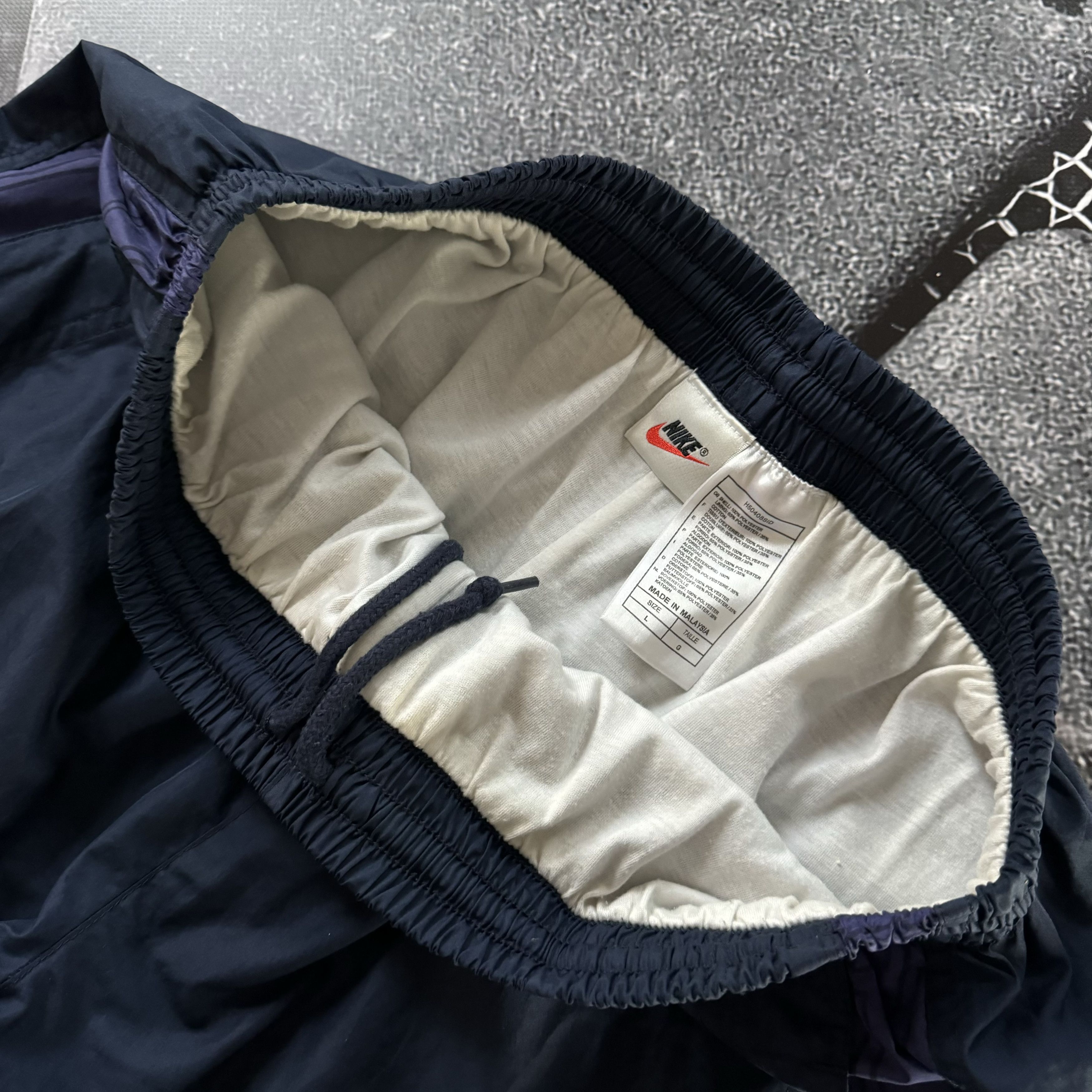 Nike × Vintage NIKE 90S NYLON TRACK PANT VINTAGE RETRO STYLE Y2K Size US 34 / EU 50 - 6 Thumbnail