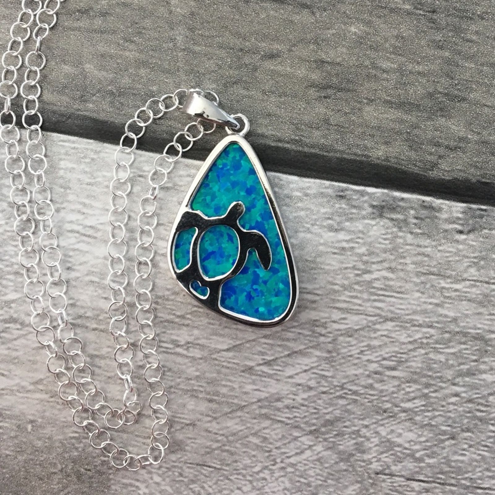 The Unbranded Brand Sterling Silver Lab opal Turtle Necklace Size ONE SIZE - 1 Thumbnail