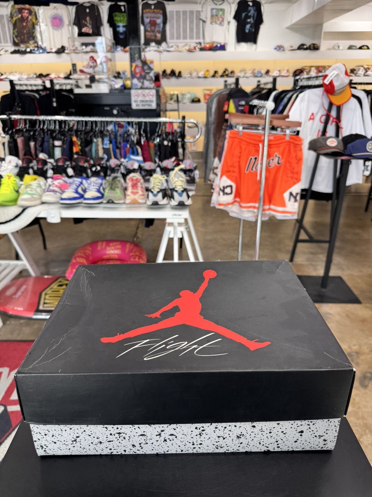 Jordan Brand Jordan 4 30th Anniversary Laser Size 10.5 (2015) Size US 10.5 / EU 43-44 - 13 Thumbnail