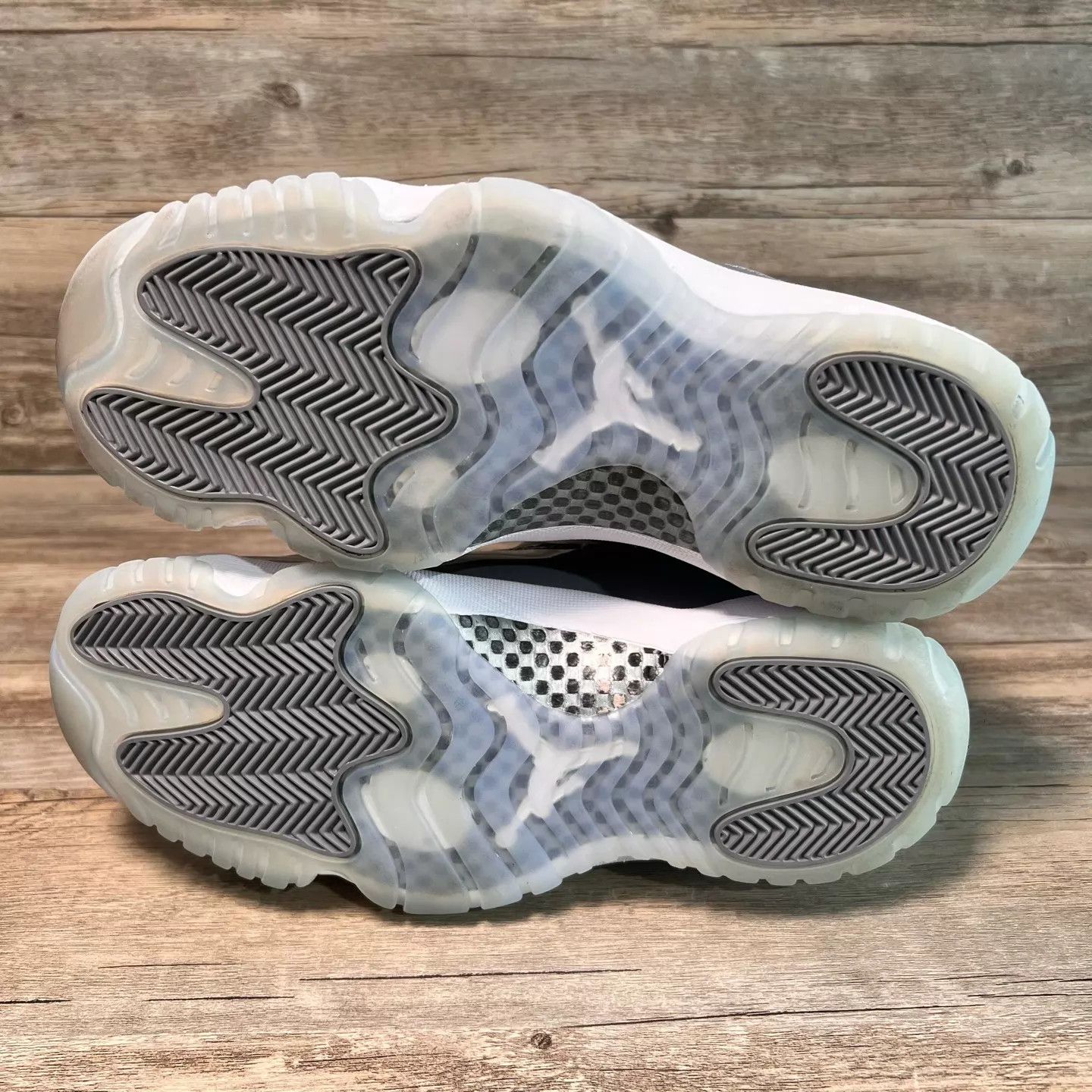 Nike Air Jordan 11 Cool Grey/White 42 9.7/10 Size US 9 / EU 42 - 6 Thumbnail