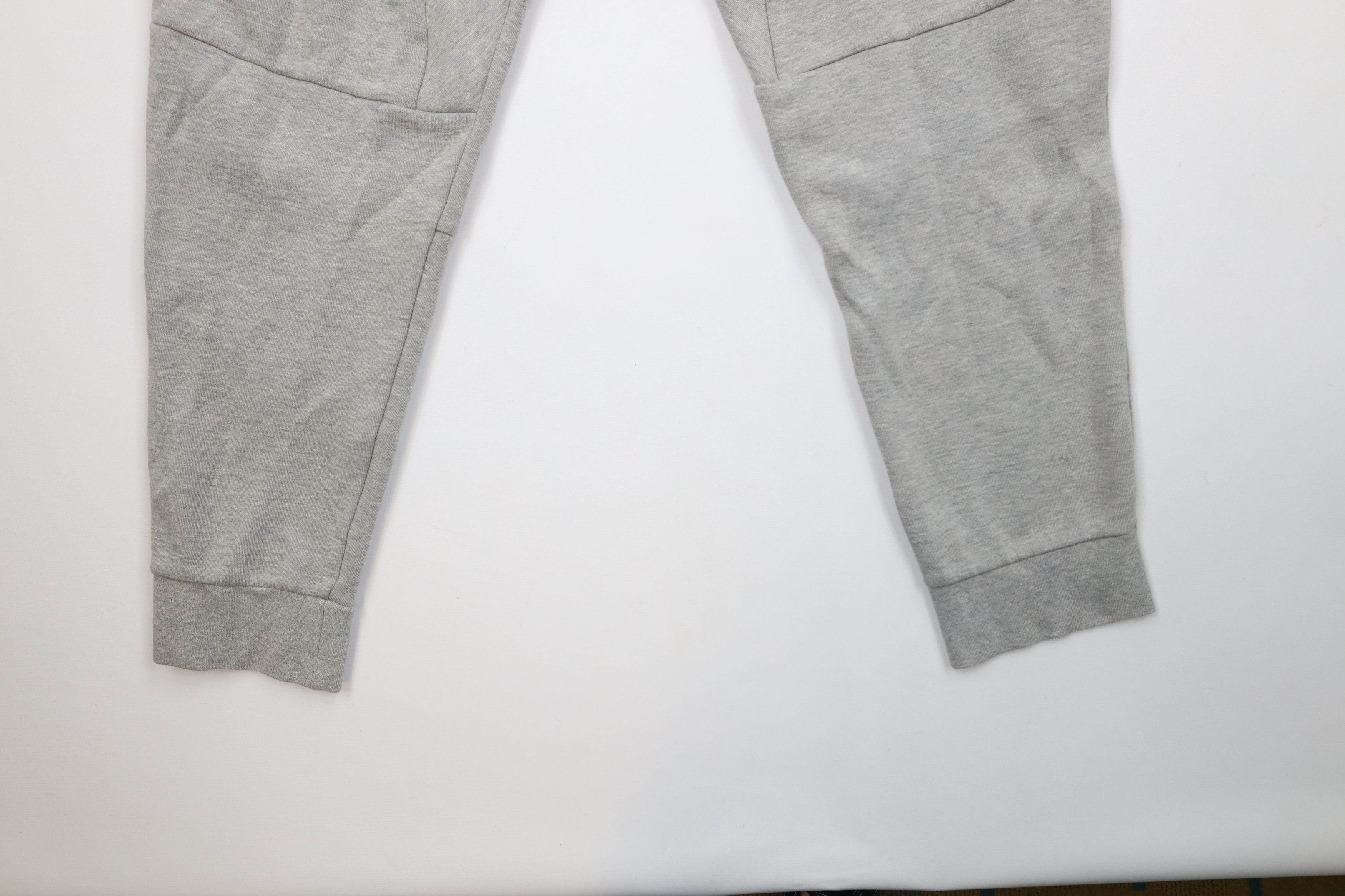 Nike Nike Tech Fleece Spell Out Cuffed Sweatpants Joggers Gray Size US 38 / EU 54 - 15 Thumbnail