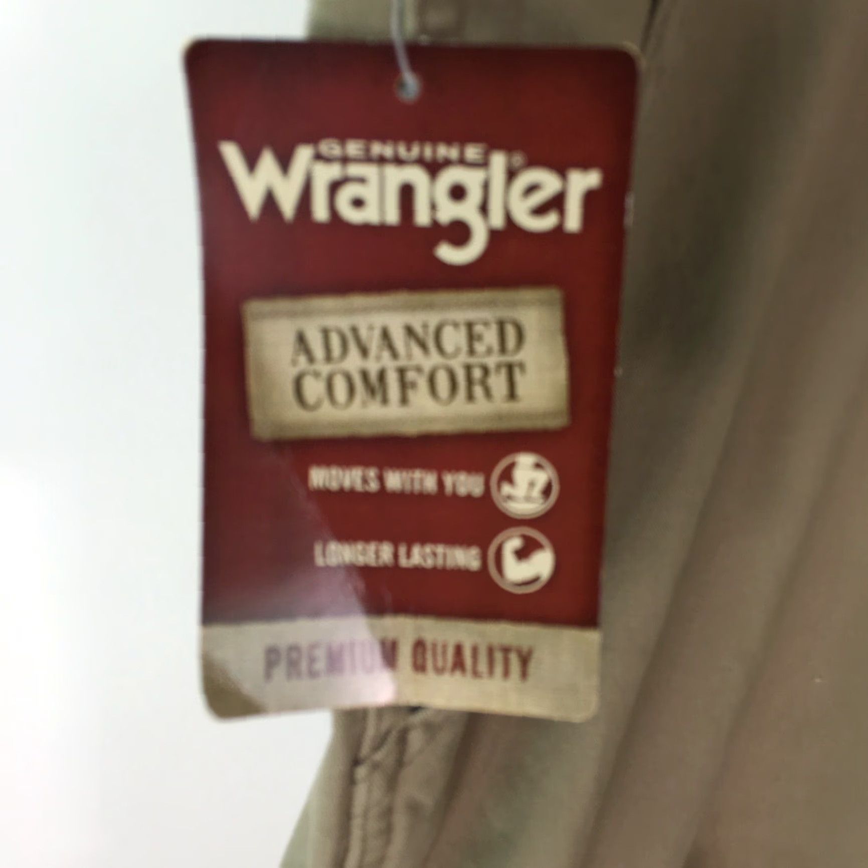 Wrangler Genuine Wrangler Mens Regular Advanced Comfort Stretch Tan Cargo Shorts Size 42 Size US 44 / EU 60 - 4 Thumbnail