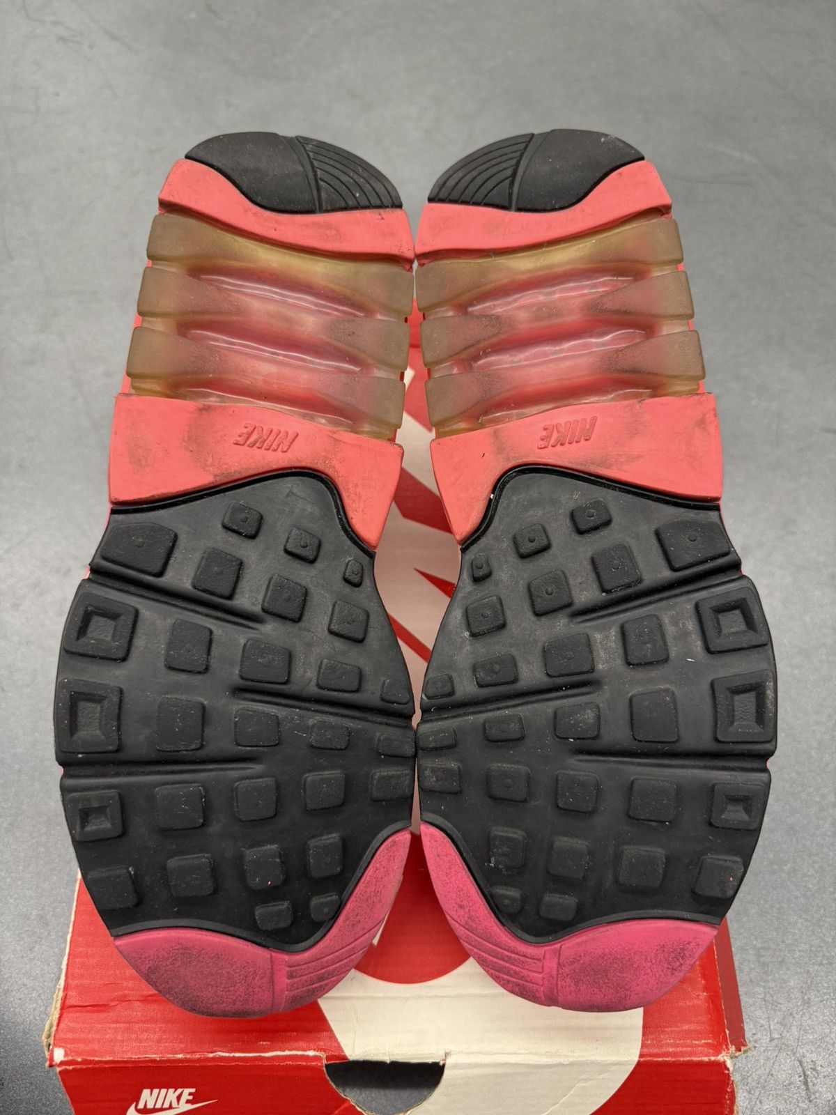 Comme des Garcons × Nike 2018 Nike Air Max 180 Comme des Garcons Pink Size US 11 / EU 44 - 10 Thumbnail