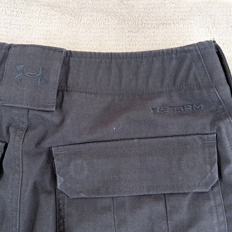 Under Armour Under Armour UA Storm Tactical Patrol Cargo Pants Black Ripstop Men 30x32 Functional Pockets Straight Leg Regular Fit shorts? Size US 30 / EU 46 - 3 Thumbnail