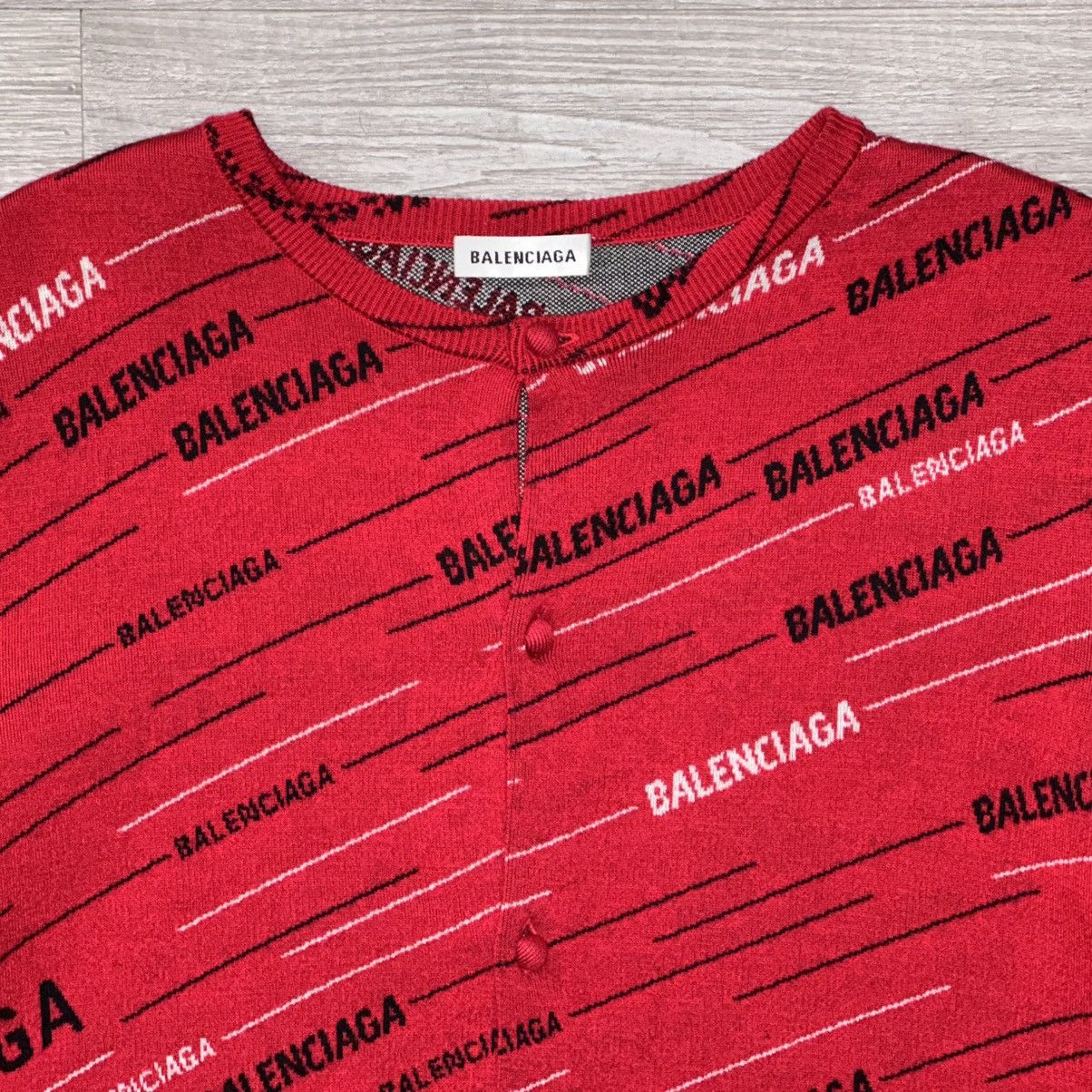 Balenciaga NWT BALENCIAGA RED KNIT LOGO SWEATER LARGE (runs small) Size L / US 10 / IT 46 - 2 Thumbnail