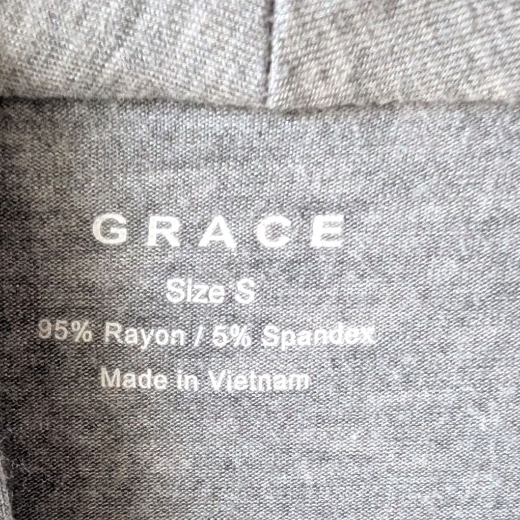 Buttero Grace Grey V-Neck 3/4 Sleeve Knit Pullover Womens S Gray Lightweight Rayon Spandex T-Shirt Casual Basic Stretchy Modern Size S / US 4 / IT 40 - 4 Thumbnail