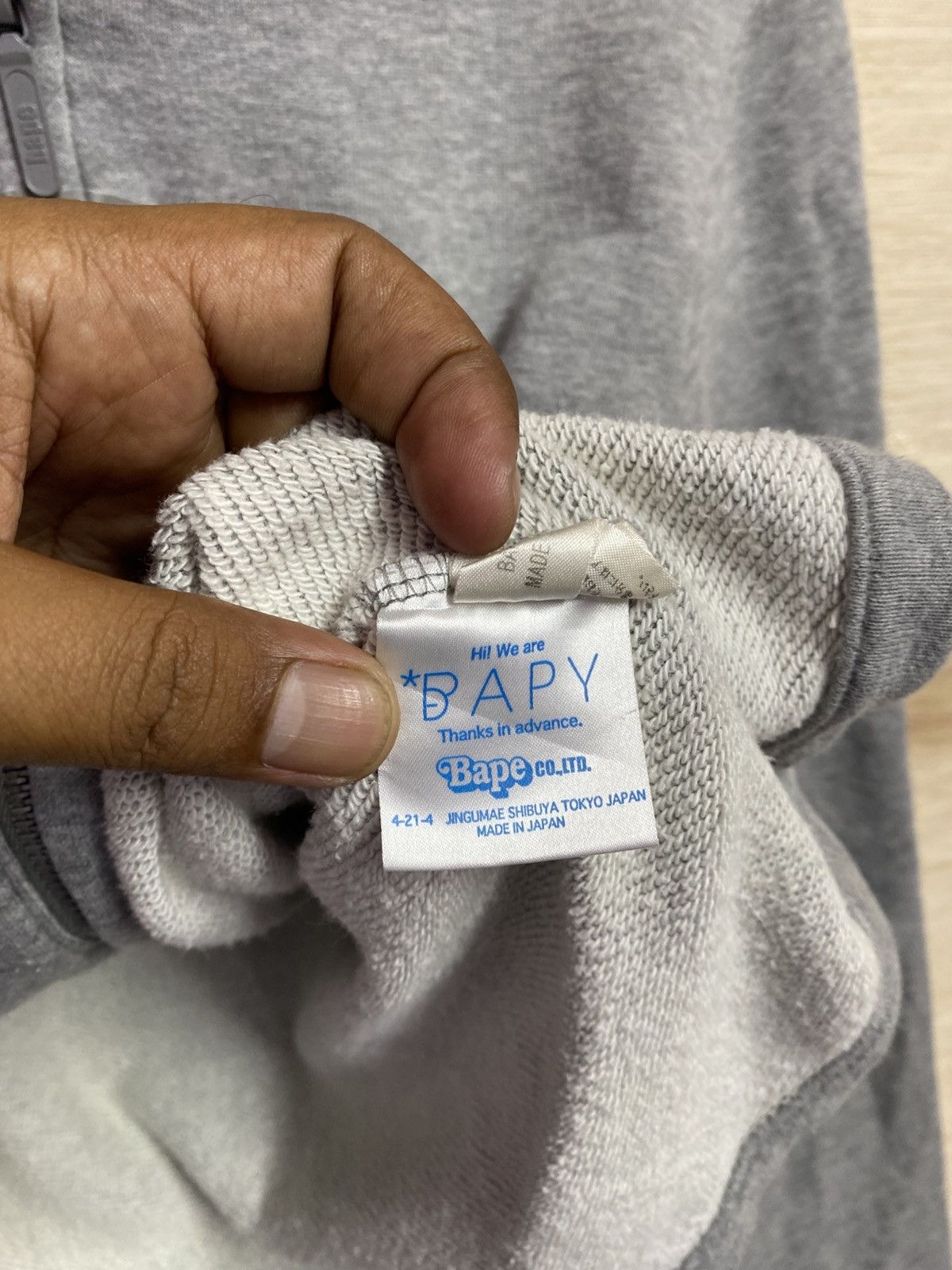 Bape A Bathing Ape (BAPE) full-zip hoodie featuring the "BAPE" Size US M / EU 48-50 / 2 - 17 Thumbnail