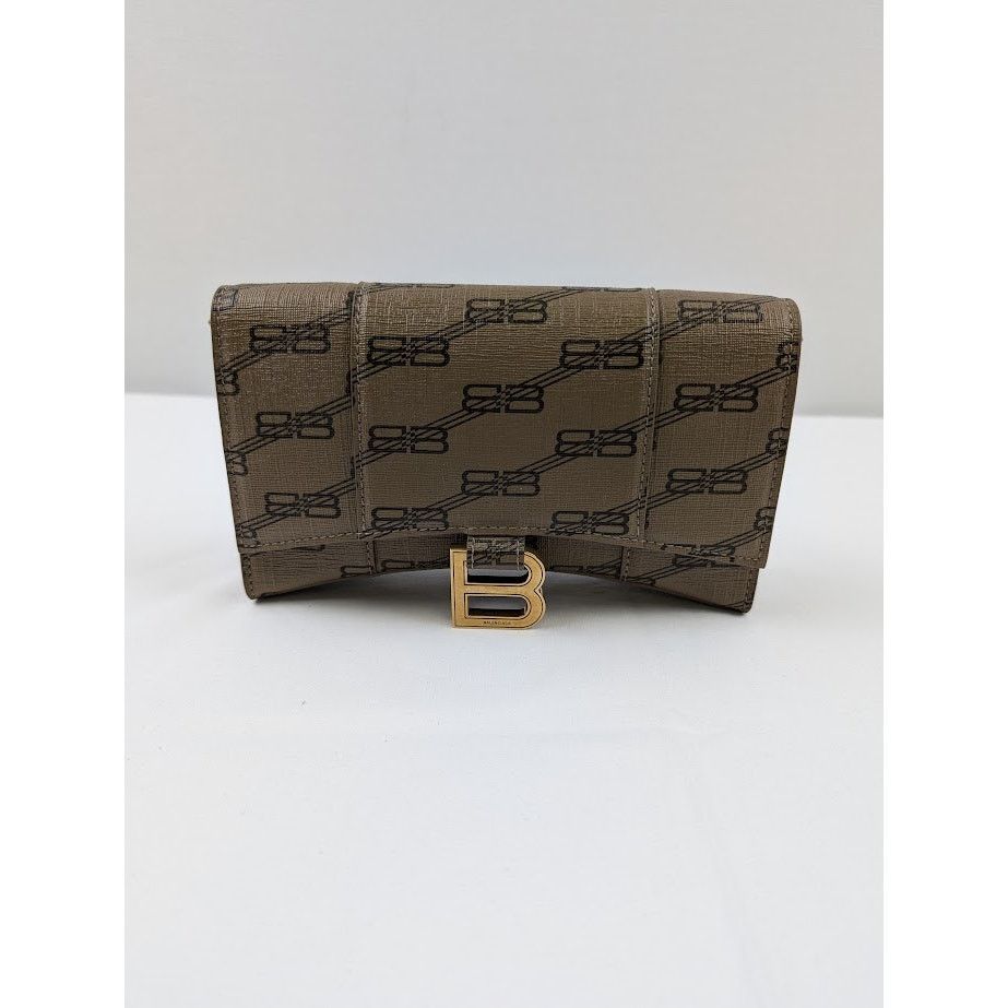 Balenciaga o1rshd1 Size: OS / BB Monogram Chain Shoulder Bag in Tan Size ONE SIZE - 7 Thumbnail