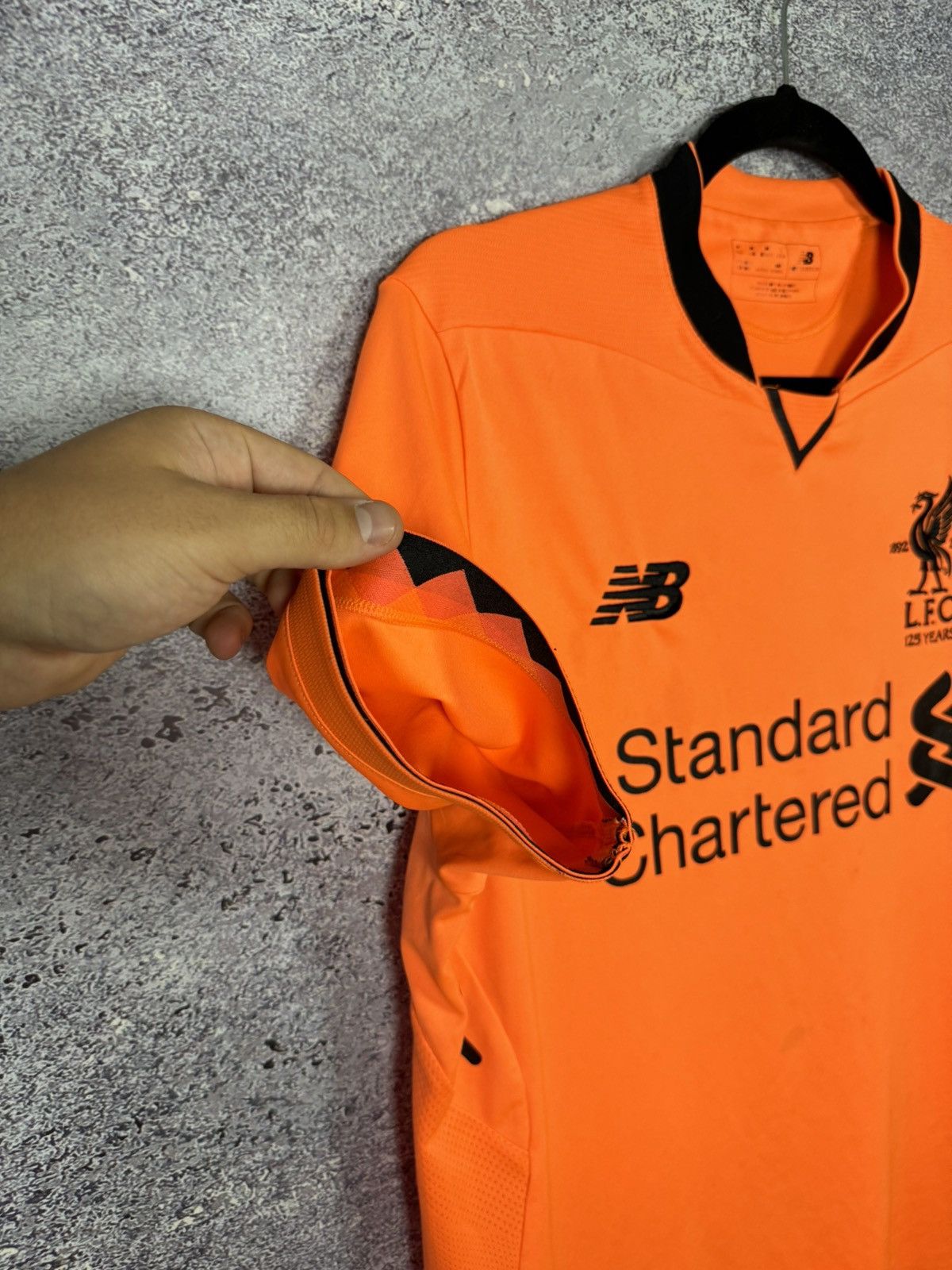 New Balance × Vintage Vintage Liverpool 2017/18 Third New Balance Soccer Jersey Size US M / EU 48-50 / 2 - 6 Thumbnail