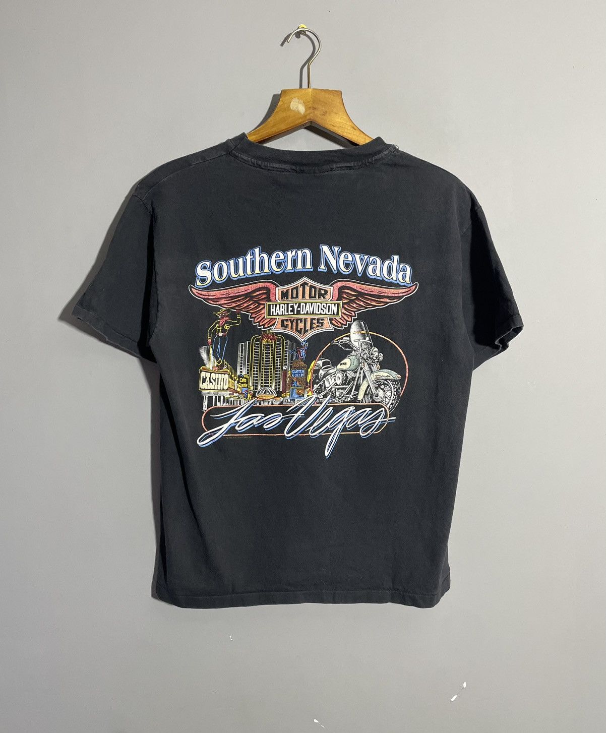 Harley Davidson Harley-Davidson 1992 Legendary Las Vegas, Nevada rare tshirt Size US L / EU 52-54 / 3 - 1 Thumbnail