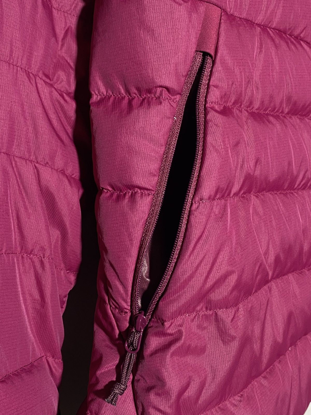 Arc'teryx Arcteryx Womens Cerium LT Pink Jacket Size M / US 6-8 / IT 42-44 - 7 Thumbnail