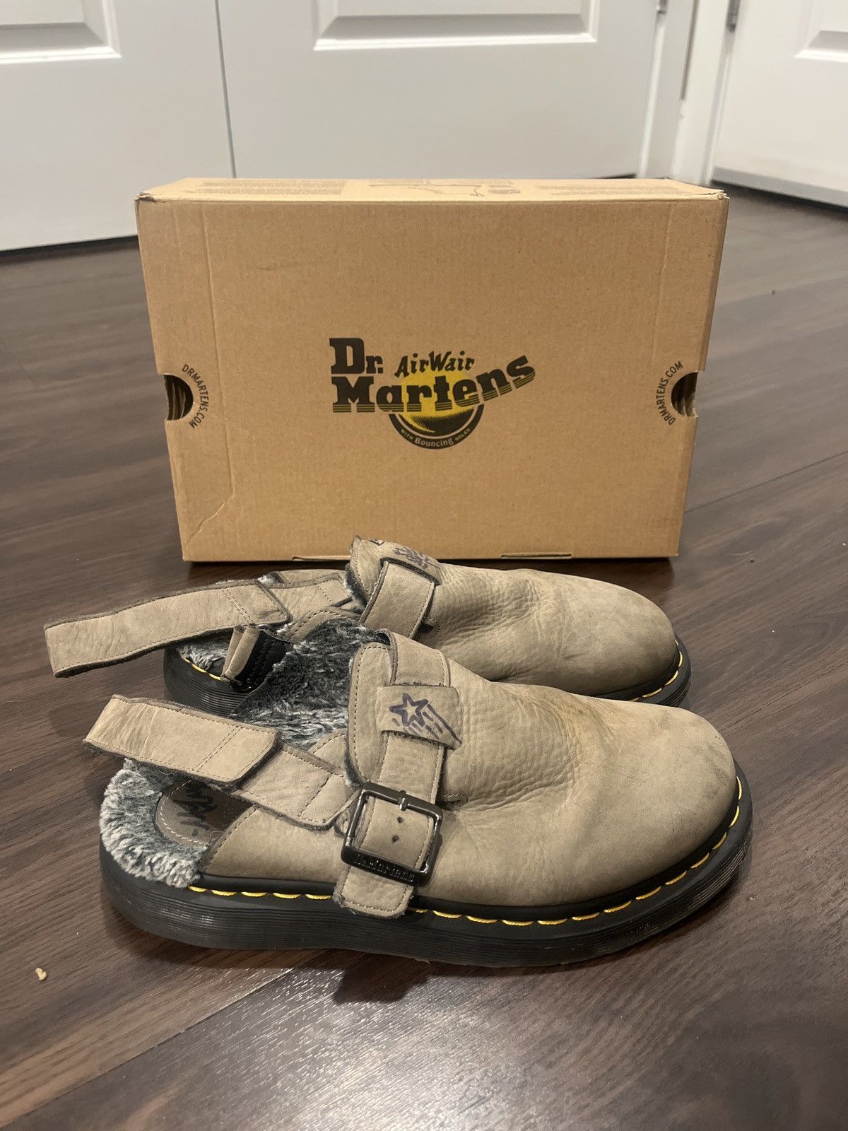 Dr. Martens Fur slip on Dr.Martens Size US 9 / EU 42 - 4 Thumbnail