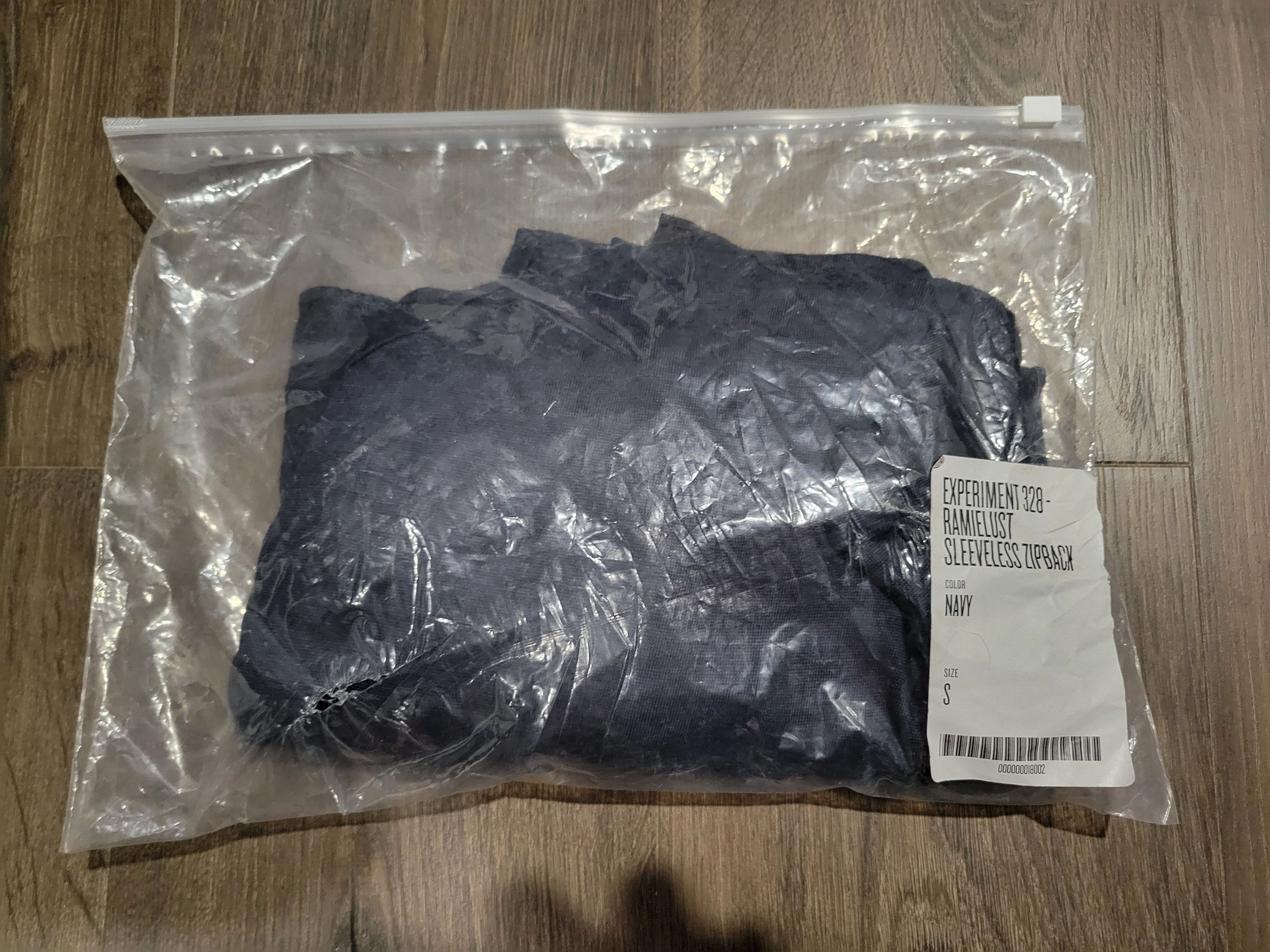 Outlier Ramielust Sleeveless Zipback Size US S / EU 44-46 / 1 - 4 Thumbnail