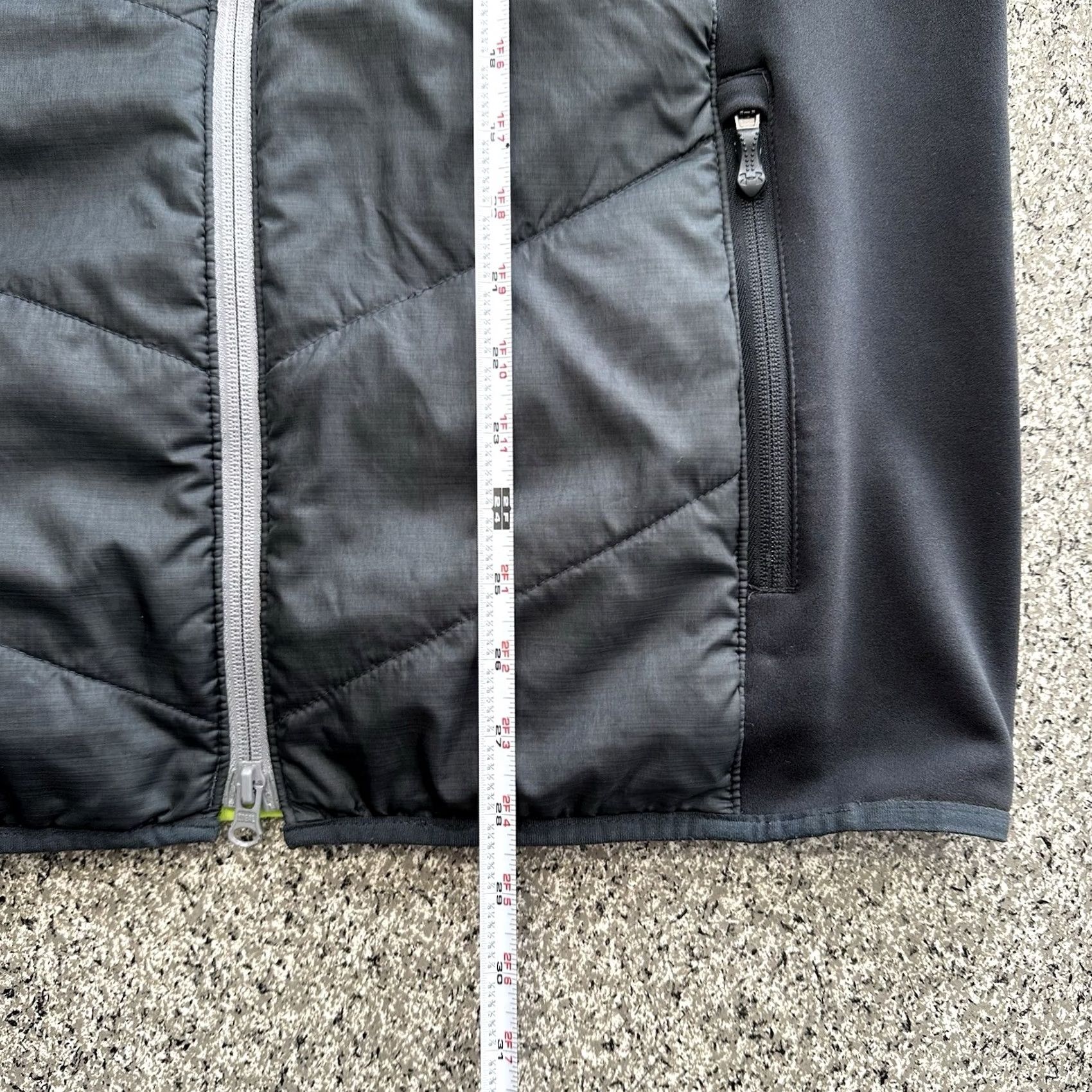 Under Armour VINTAGE Under Armour Vest Mens L UA Storm Hybrid Puffer Primaloft Black Volt Size US L / EU 52-54 / 3 - 5 Thumbnail