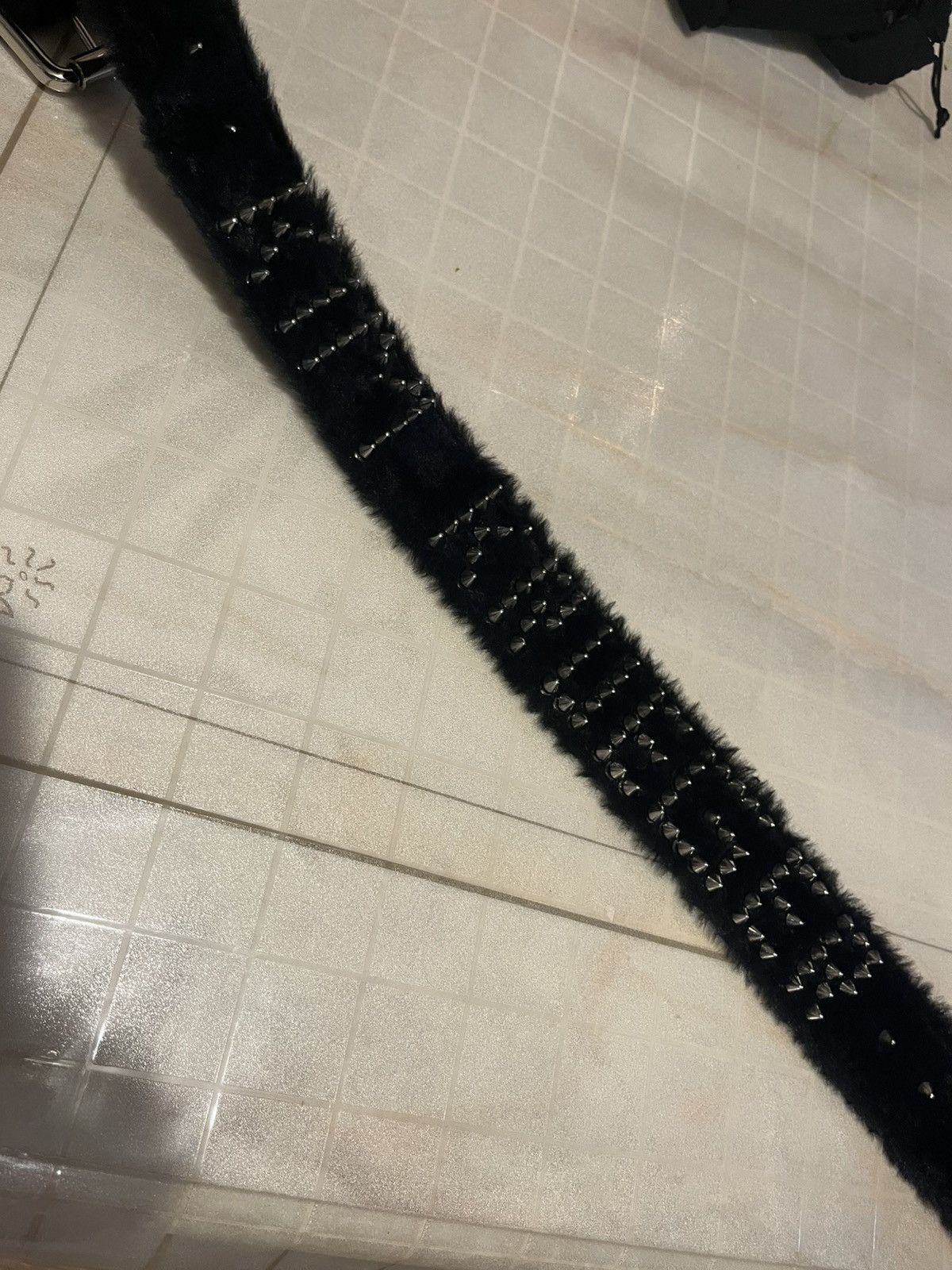 小物 [OPIUM] KIM KRUEGER fur belt Kim Krueger Kim Krueger Fuzzy Spike Belt | Grailed