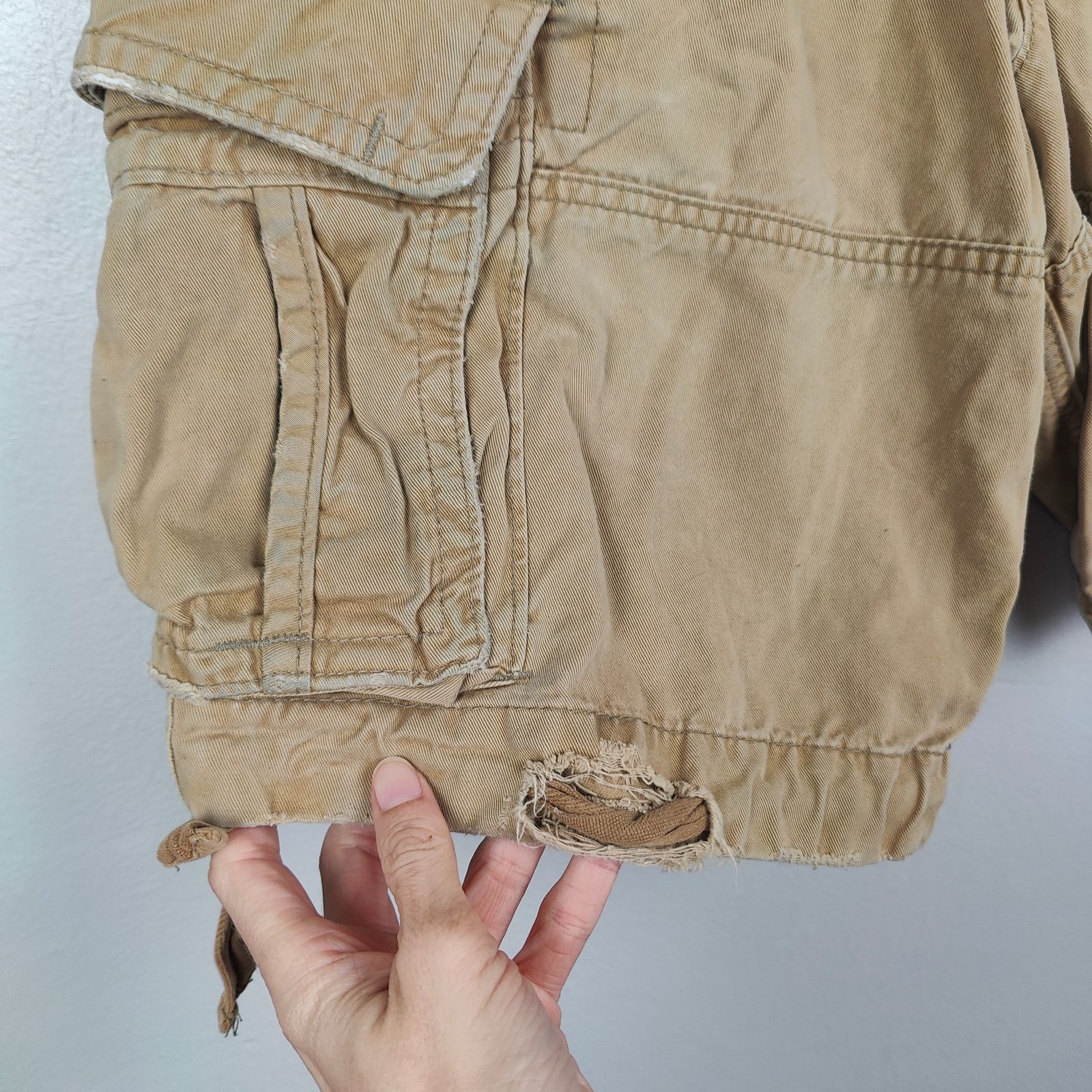 Abercrombie & Fitch Vintage Abercrombie & Fitch Shorts Mens 30 Khaki Tan Y2K Size US 30 / EU 46 - 5 Thumbnail