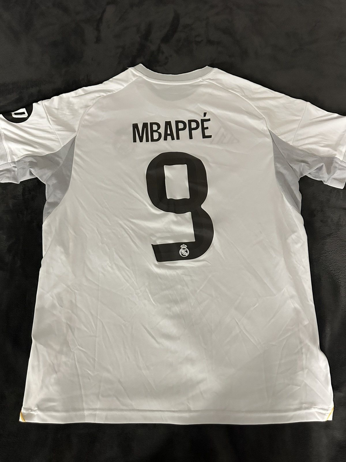 Adidas 2025 REAL MADRID Size US XL / EU 56 / 4 - 2 Thumbnail