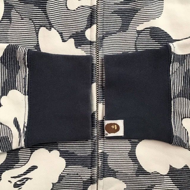 Bape BAPE camo full zip hoodie a bathing ape Size US L / EU 52-54 / 3 - 5 Thumbnail