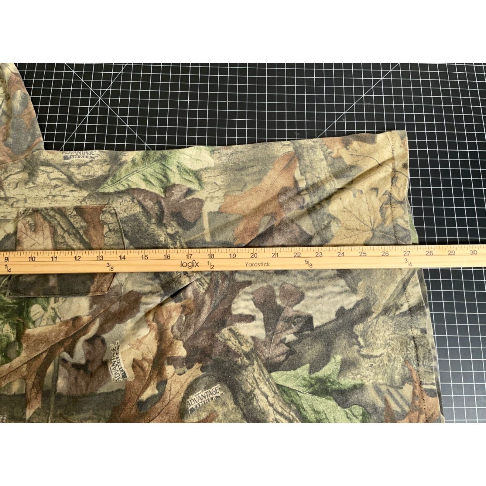 Vintage VINTAGE Ace Sportswear Camouflage T-Shirt Long Sleeve Adult Large Green 80s 50-50 Cotton-Polyester Size US L / EU 52-54 / 3 - 6 Thumbnail