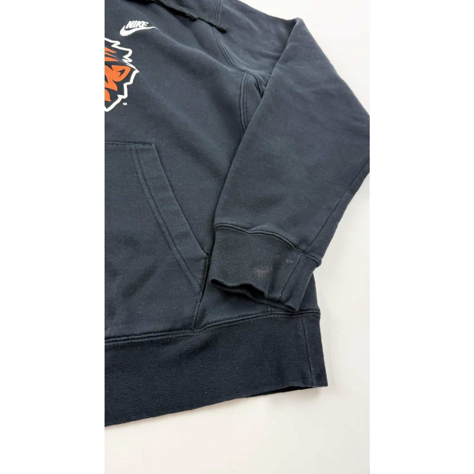 Nike Nike Oregon State Beavers Hoodie Sweatshirt Mens M Black NCAA Pullover Hooded Fleece Kangaroo Pocket University Sportswear Classic 80s 90s Size US M / EU 48-50 / 2 - 2 Thumbnail
