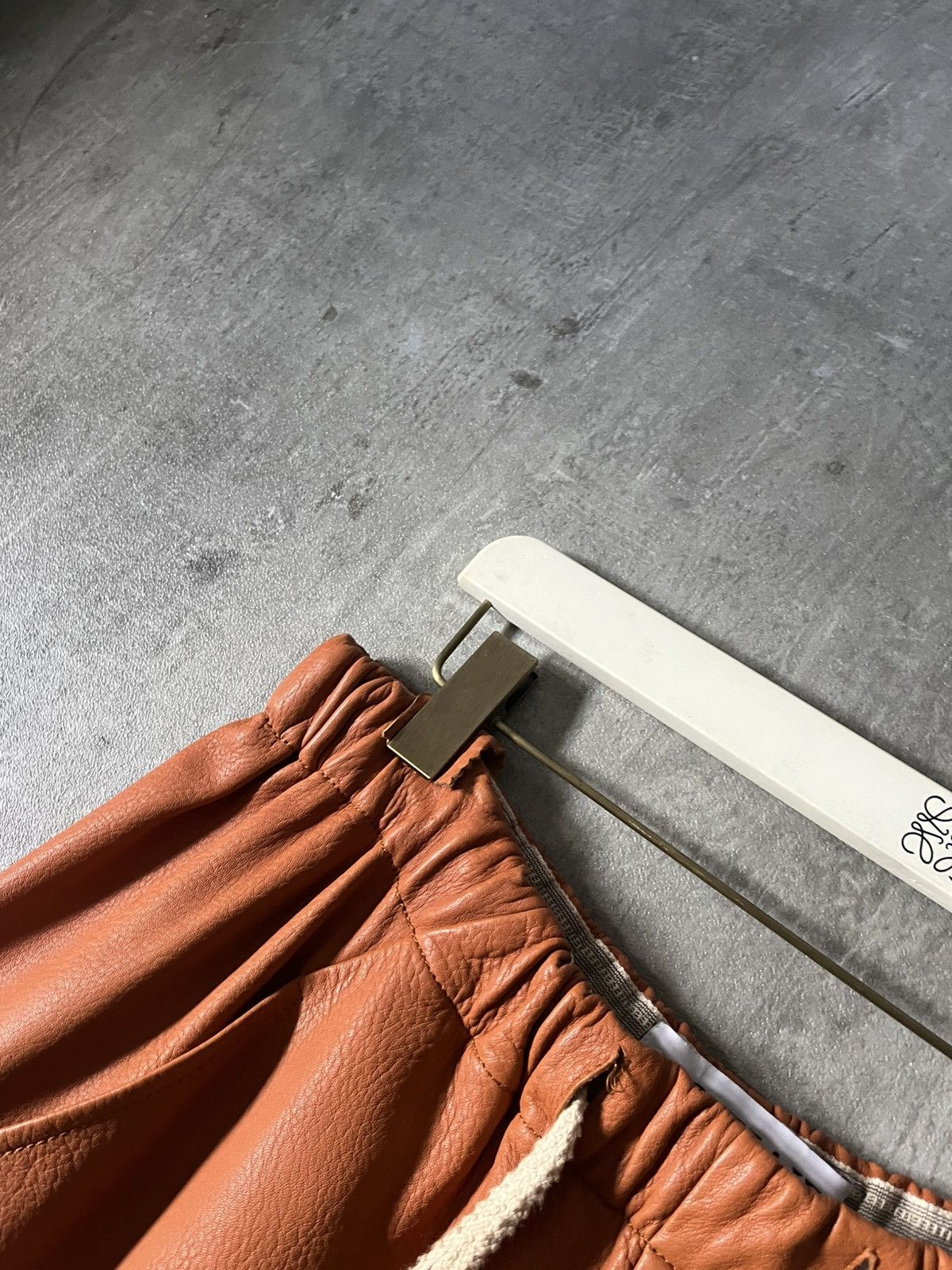 Loewe Loewe leather cropped pants orange rare Size US 30 / EU 46 - 5 Thumbnail