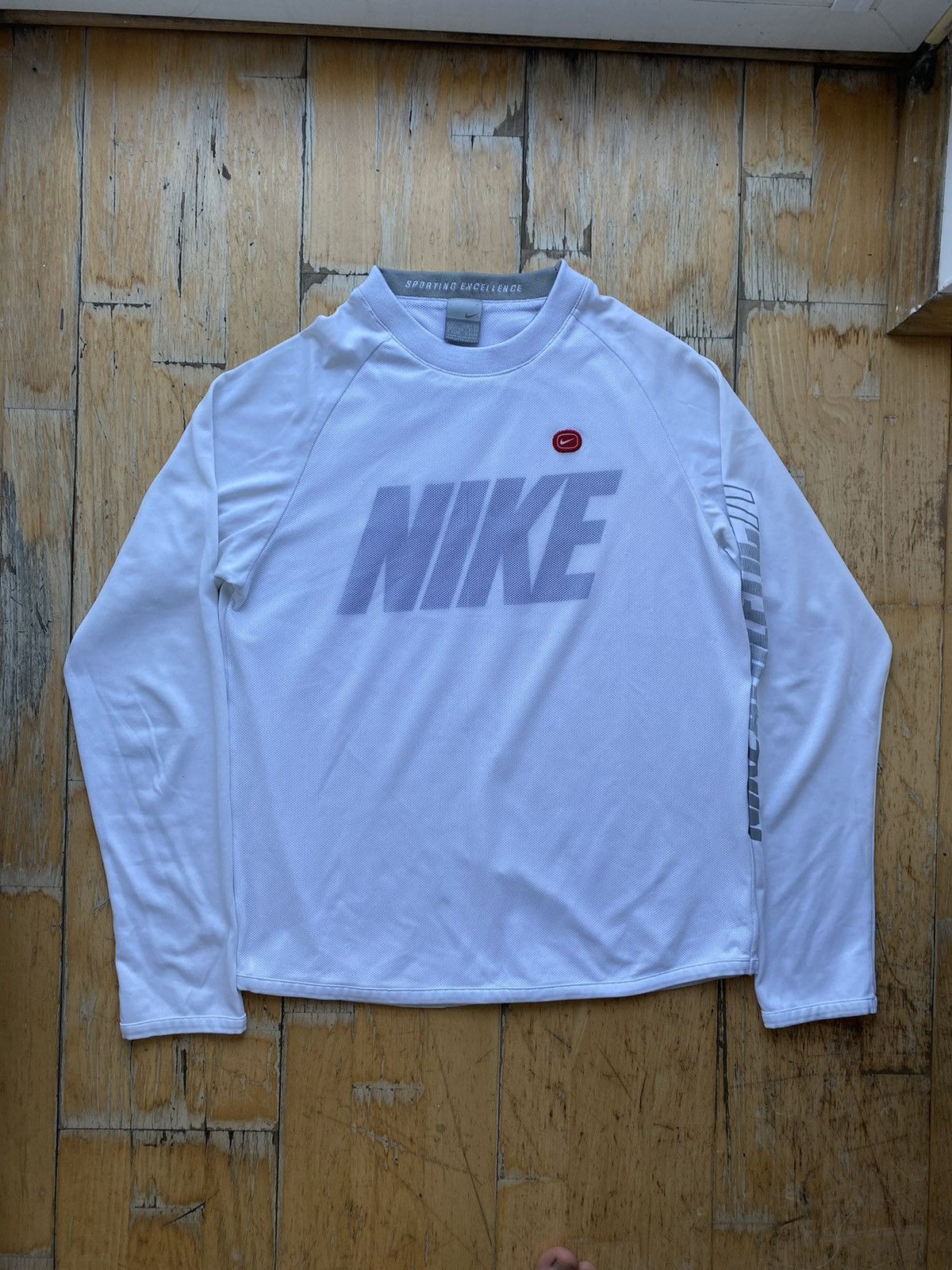 Nike × Vintage Rare nike athletic longsleeve Size US L / EU 52-54 / 3 - 1 Thumbnail
