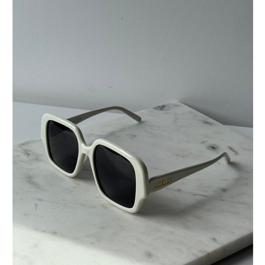 Loewe NEW Loewe LW40134U Oversized Square Sunglasses in White Size ONE SIZE - 1 Thumbnail
