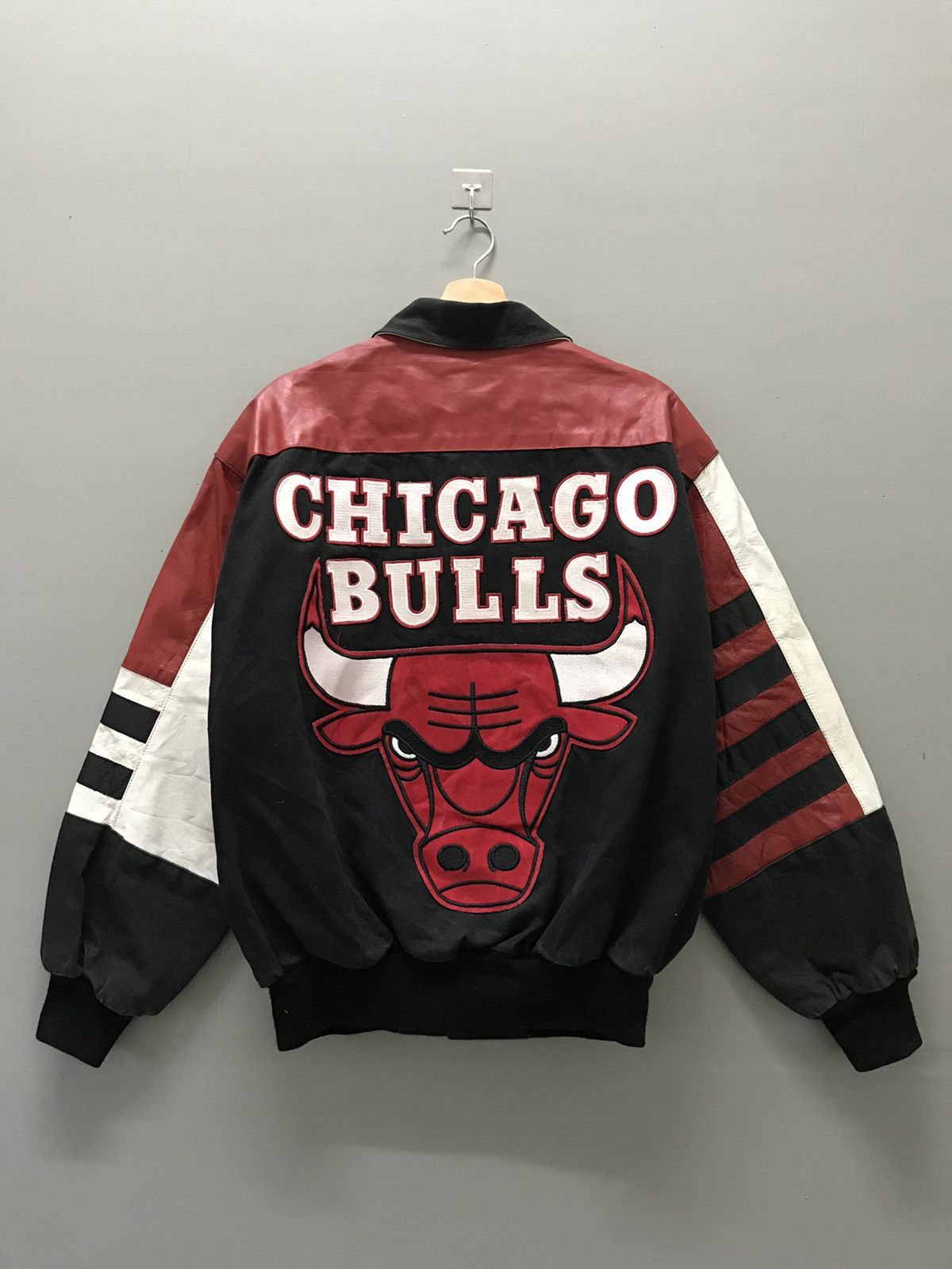 Vintage 90s Jeff Hamilton Chicago Bulls NBA Jacket